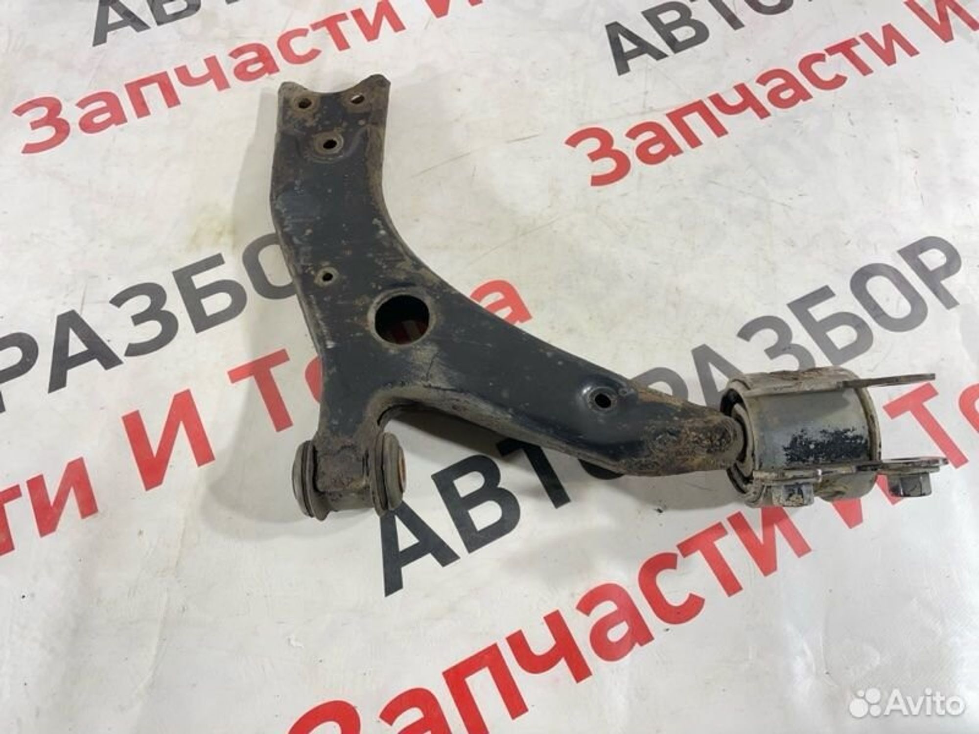 Рычаг подвески передний левый Ford C-Max C214 2.0L
