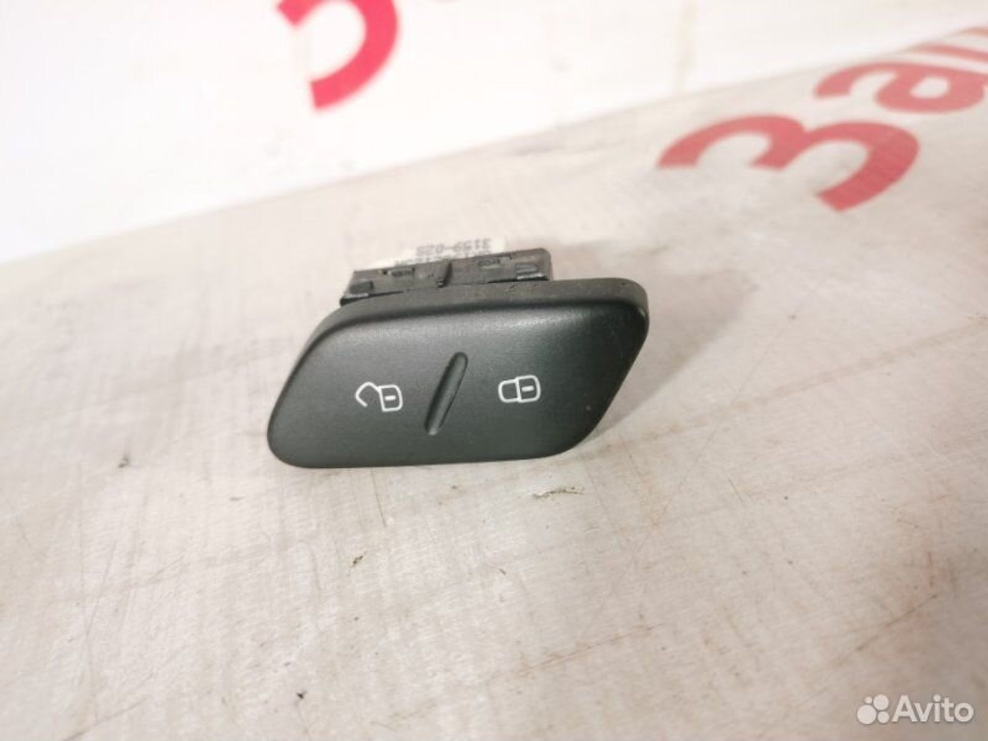 https://gcs.partsauto.market/rn-stockpro.appspot.com/thmbs/afb38d96ab8c9795ecac00e406b21163/8113cd0706fb4bbcd07619bdd908c3a3/855561148348ba1456a13bf31ed56089.jpg