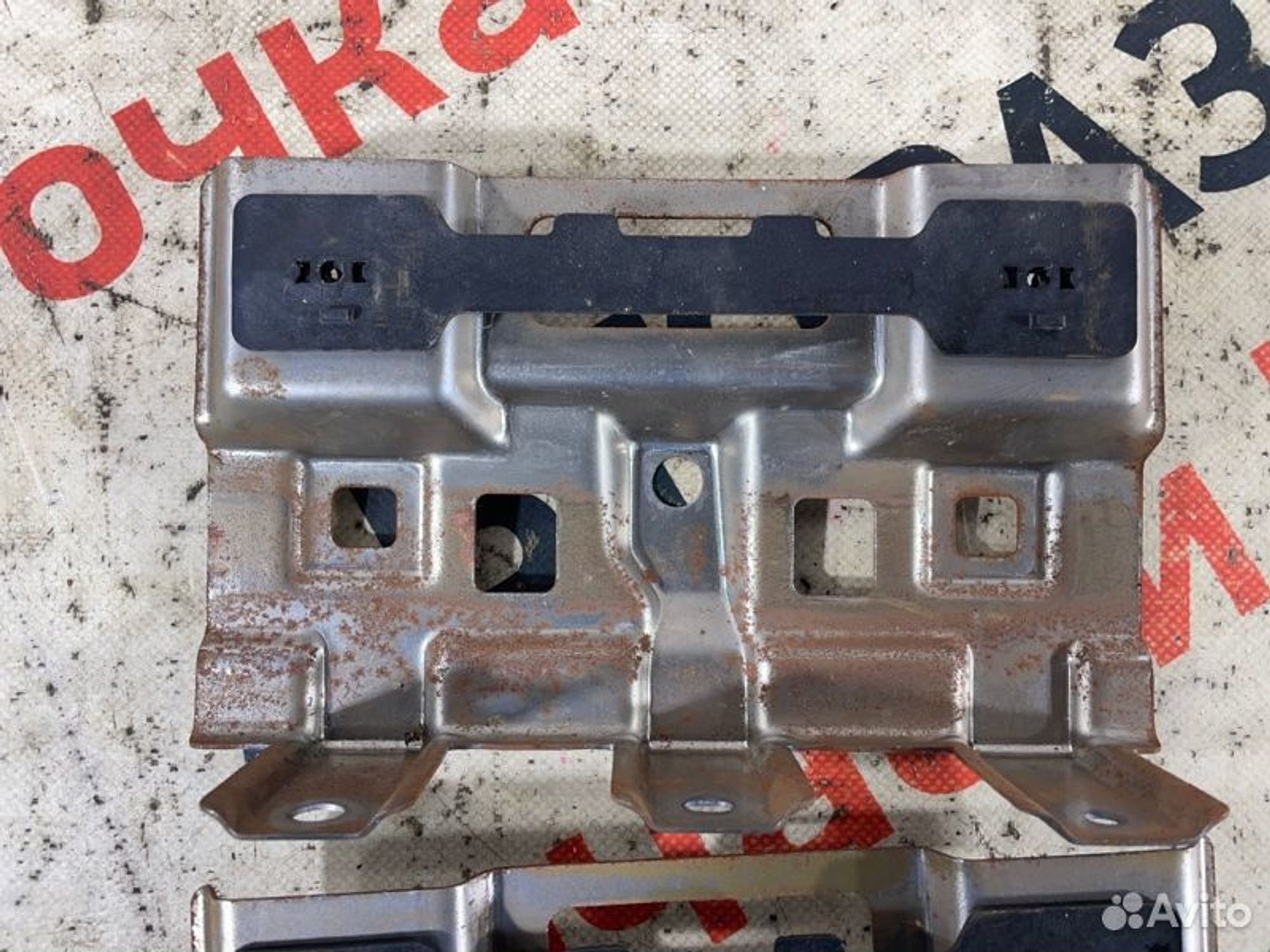 https://gcs.partsauto.market/rn-stockpro.appspot.com/thmbs/afb38d96ab8c9795ecac00e406b21163/874aa211146286c6ef2c3764dc4fa532/76ee8c958c77b38167afb7ad09fdbad7.jpg