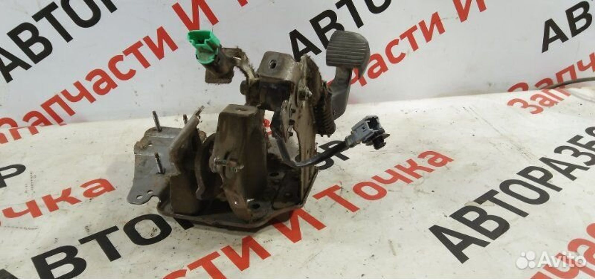 https://gcs.partsauto.market/rn-stockpro.appspot.com/thmbs/afb38d96ab8c9795ecac00e406b21163/882bfde376feaa1ddf3035eb64f37f0b/e3f18318bf98ef87e18fcdb015fdde7a.jpg