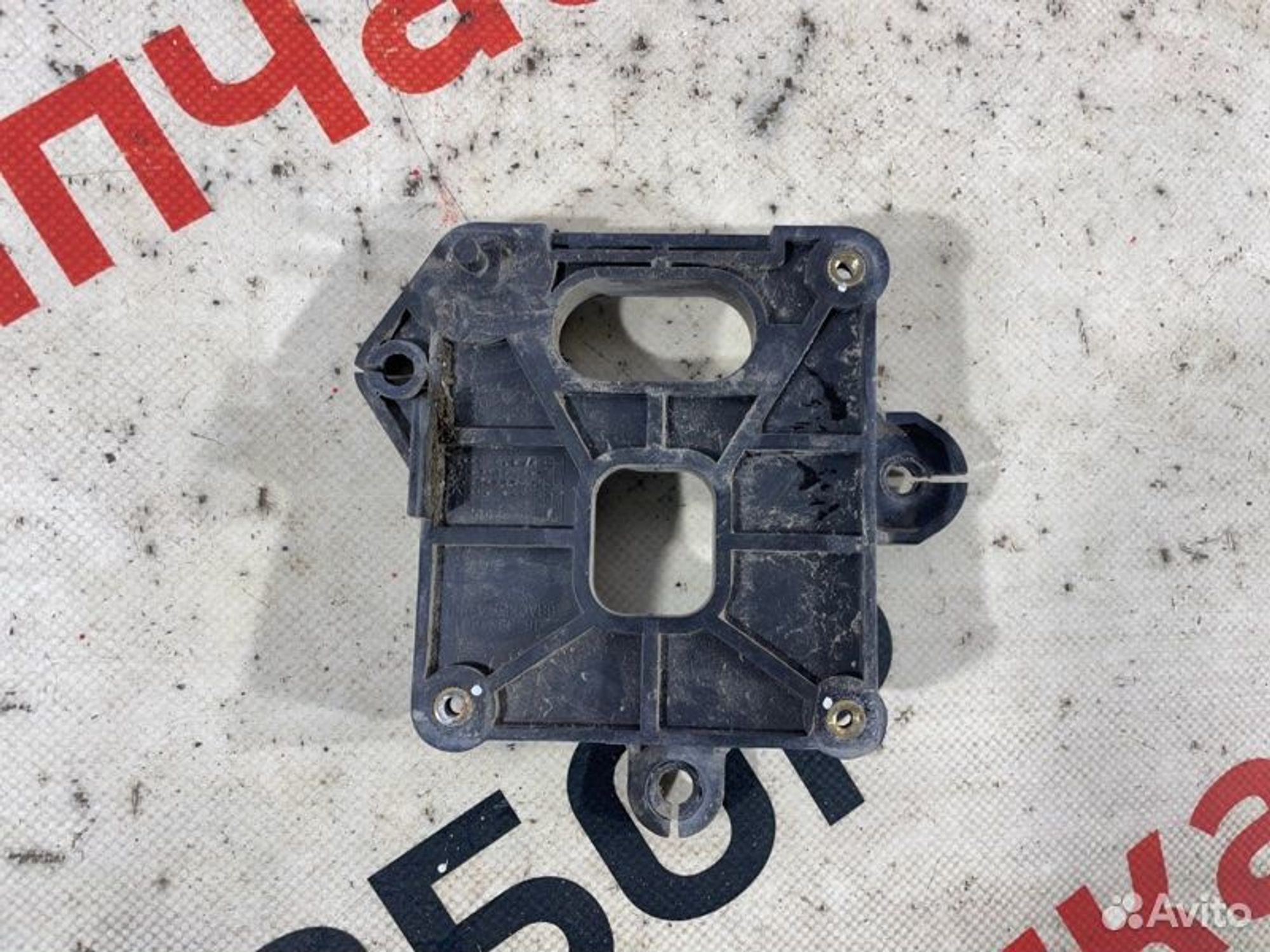 https://gcs.partsauto.market/rn-stockpro.appspot.com/thmbs/afb38d96ab8c9795ecac00e406b21163/8d95388a71558abbddf32d326a4f8d73/266ad3694eeb1ee37a9e4a44effb7042.jpg