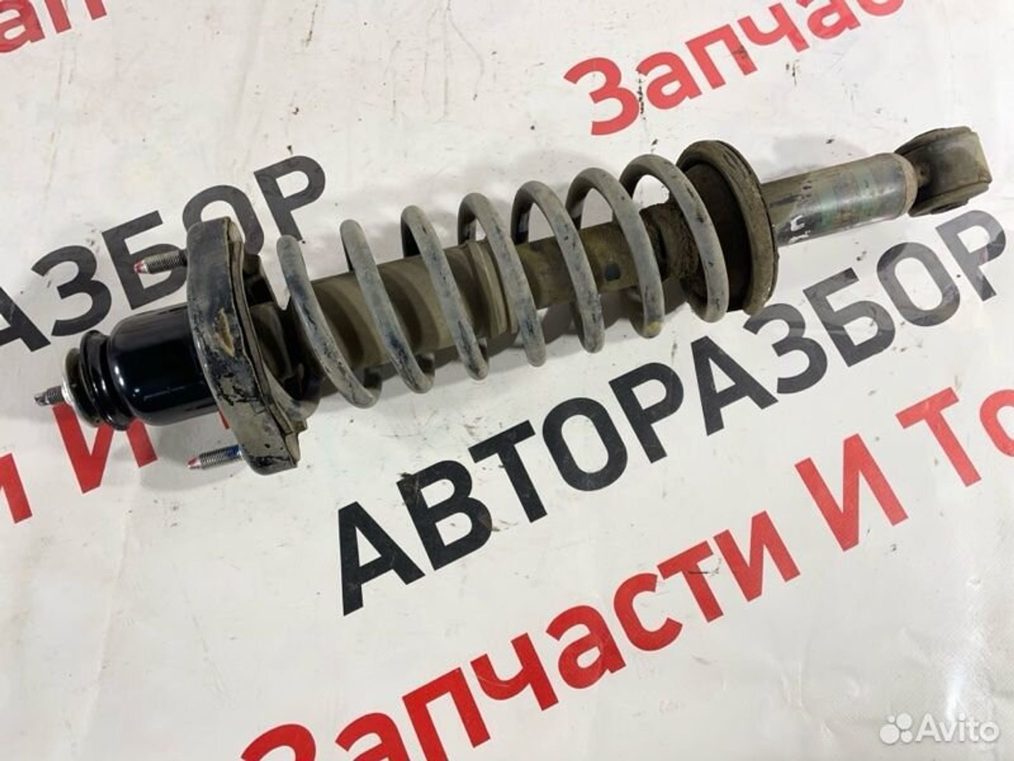 Амортизатор подвески задний правый Mitsubishi