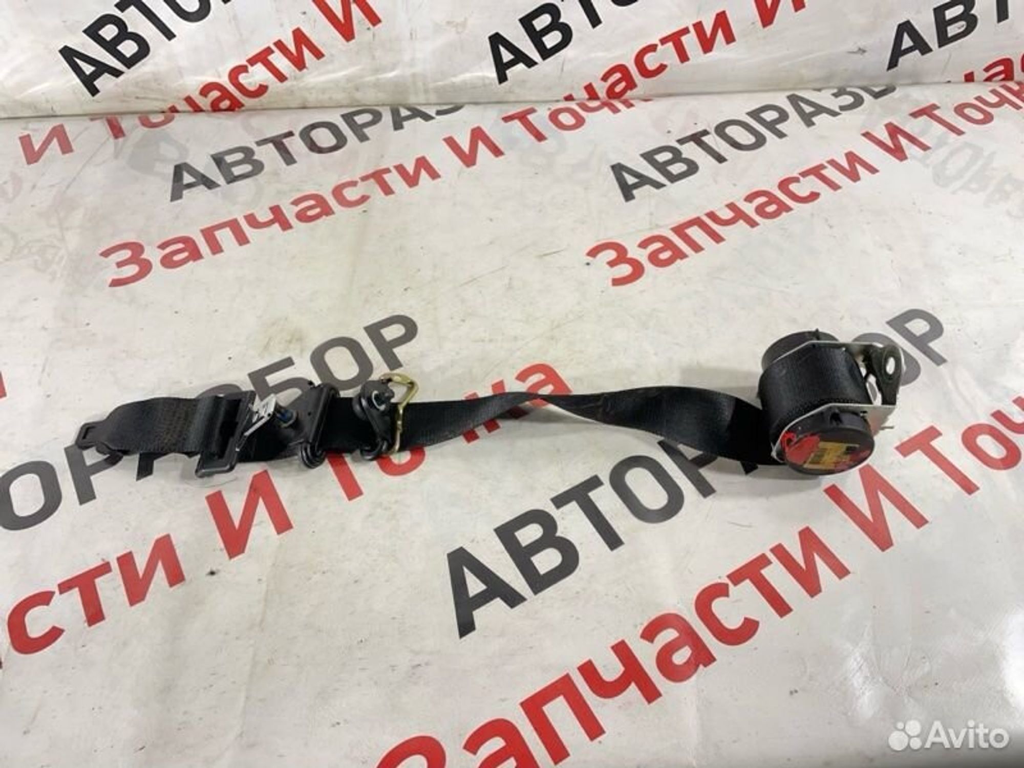 Ремень безопасности задний Ford C-Max C214 2.0L