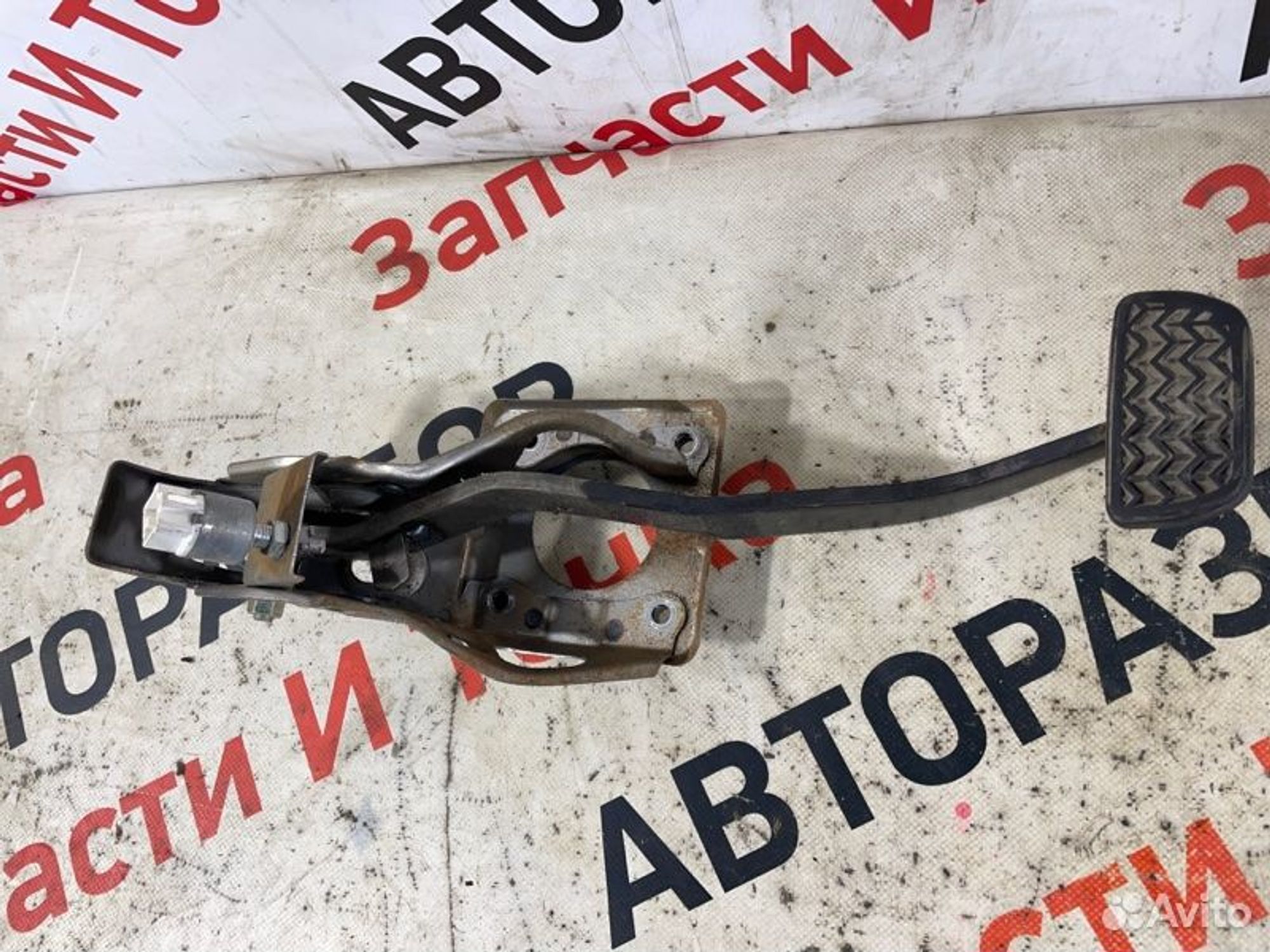 https://gcs.partsauto.market/rn-stockpro.appspot.com/thmbs/afb38d96ab8c9795ecac00e406b21163/a1efa8b9597d02f71e1b2eea573795da/c4cf408fdb4928456a8b571c10d8a328.jpg