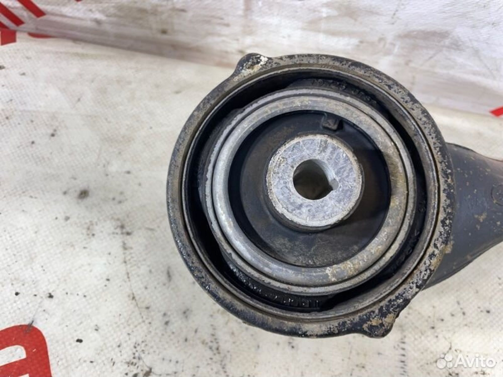 https://gcs.partsauto.market/rn-stockpro.appspot.com/thmbs/afb38d96ab8c9795ecac00e406b21163/a34376f18557a36df10ab769f9f922df/351afec61b67c802d1139044928faa90.jpg