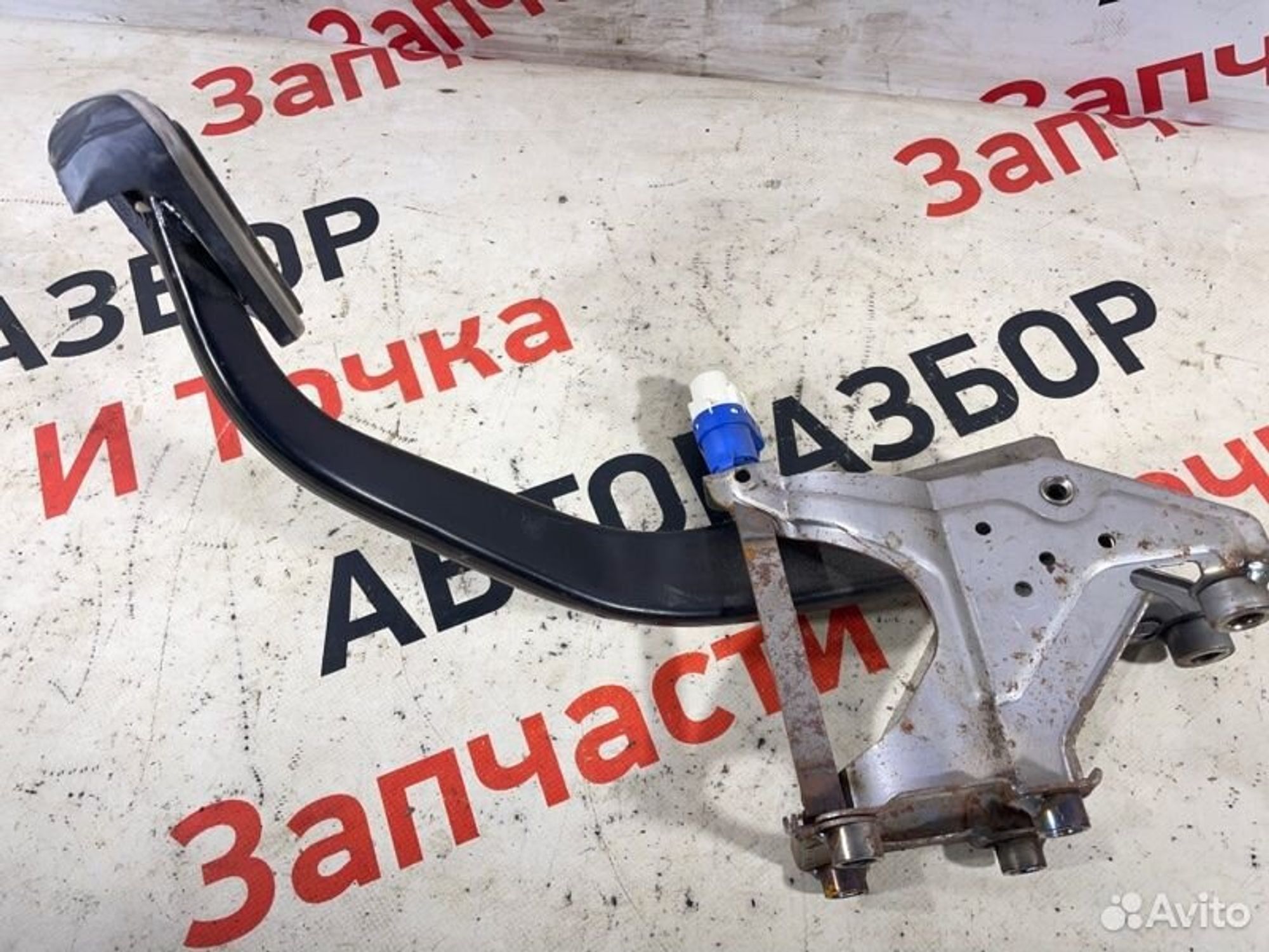 https://gcs.partsauto.market/rn-stockpro.appspot.com/thmbs/afb38d96ab8c9795ecac00e406b21163/a6b11a1cd72bcae43490c870f5e6fb4b/322bc57e5525e16148f70d80dc260106.jpg