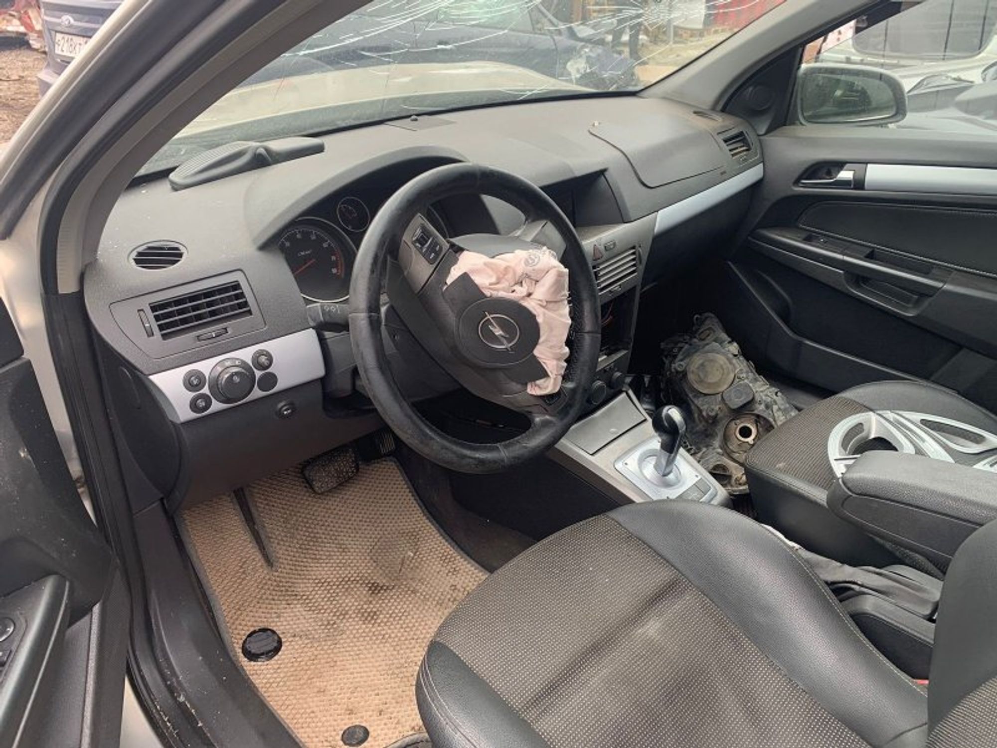 https://gcs.partsauto.market/rn-stockpro.appspot.com/thmbs/afb38d96ab8c9795ecac00e406b21163/a914b51abc2a1edd4ce02e46f6dd774c/9c27e3013b637885048e2384de7d5fec.jpg