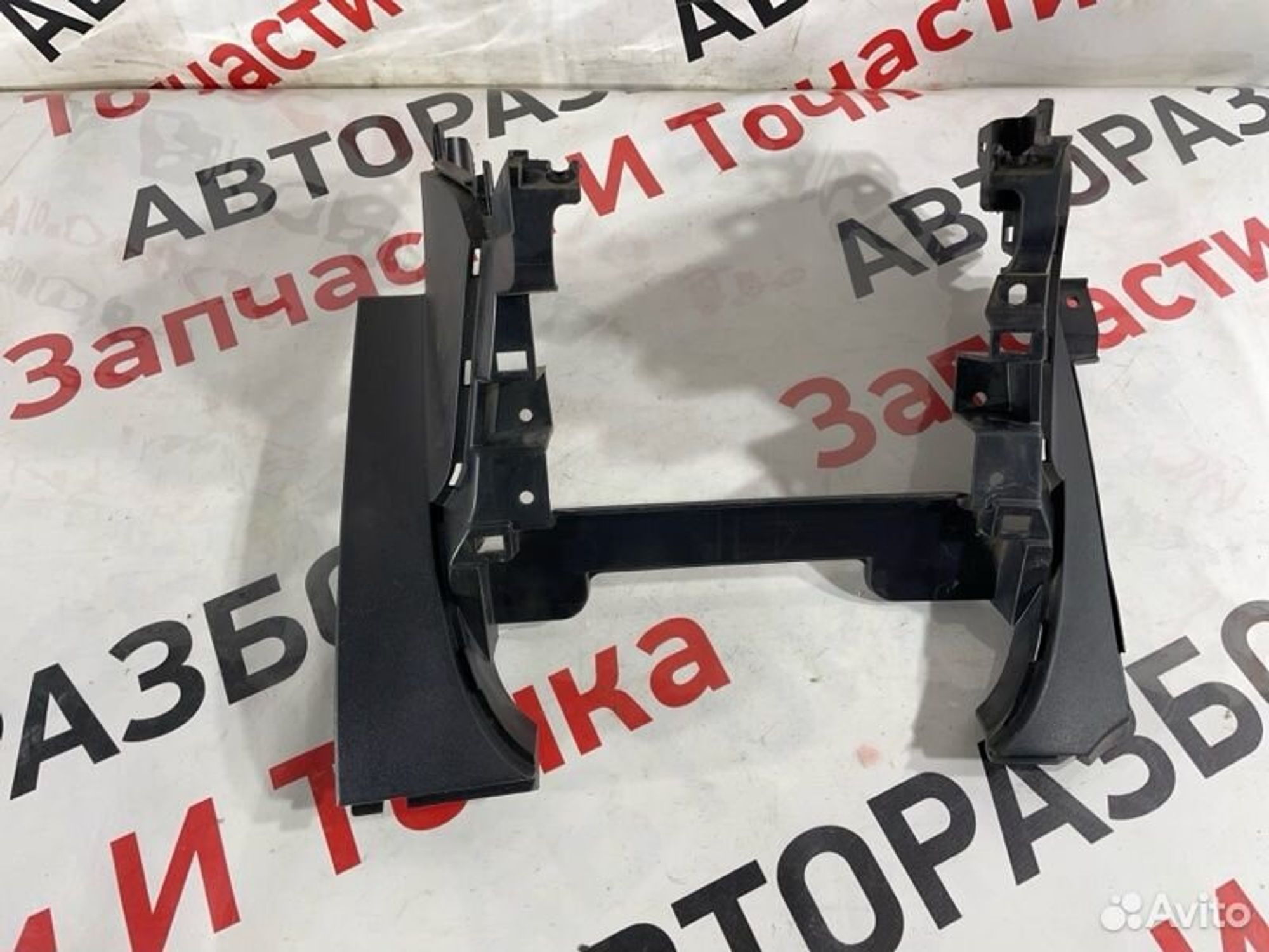 Консоль центральная Mitsubishi Lancer седан 2.0