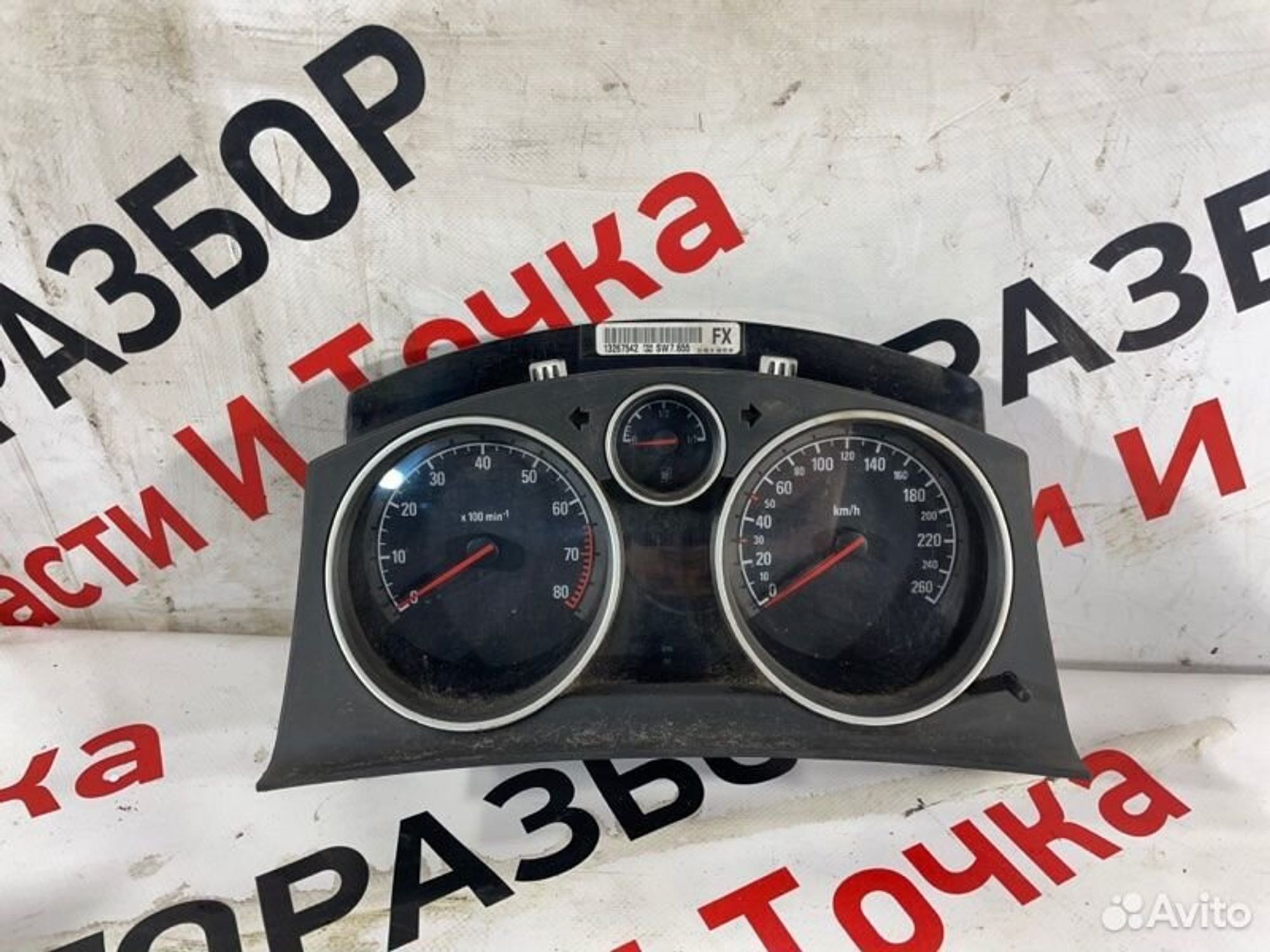 Панель приборов Opel Astra H хетчбек Z18XER 2008