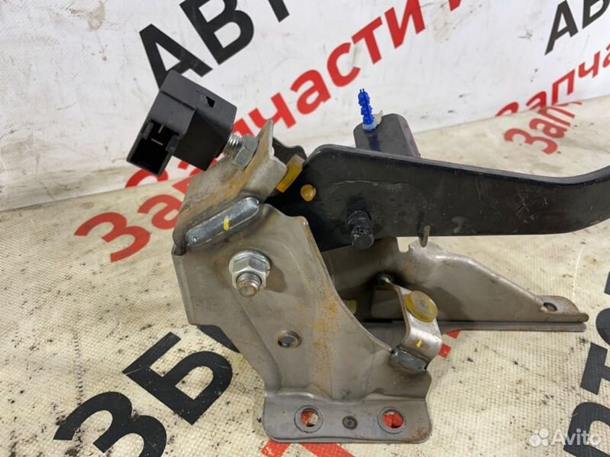 https://gcs.partsauto.market/rn-stockpro.appspot.com/thmbs/afb38d96ab8c9795ecac00e406b21163/afd5879d219051c3a2f256e8ac51bd65/def2bef5bb2cbf58a31d9cf37b535c4d.jpg