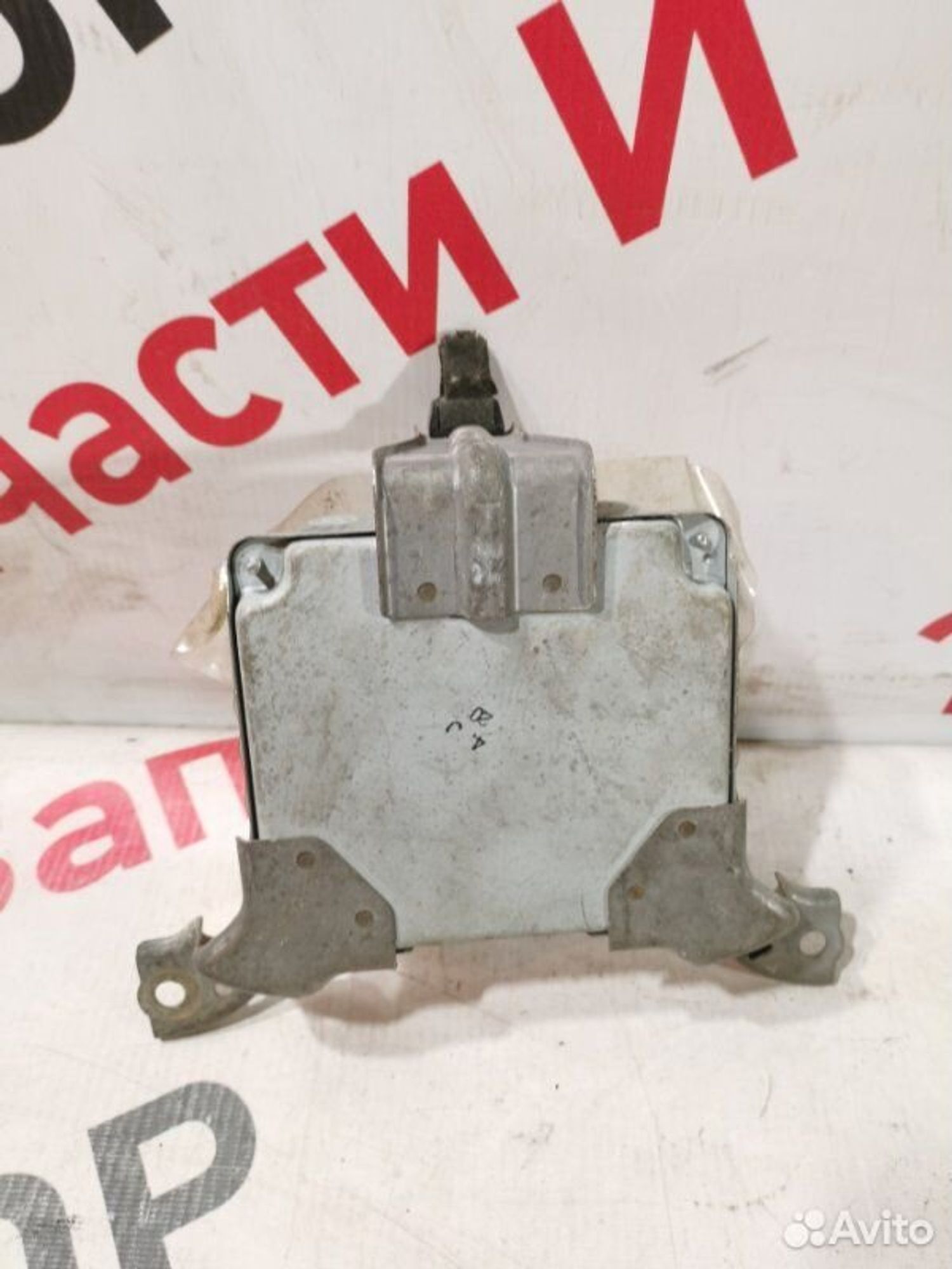 https://gcs.partsauto.market/rn-stockpro.appspot.com/thmbs/afb38d96ab8c9795ecac00e406b21163/b11ec3151485274b8f482d48fa6bc37d/b378e5146aafd1728f54c5440fe6d0d6.jpg