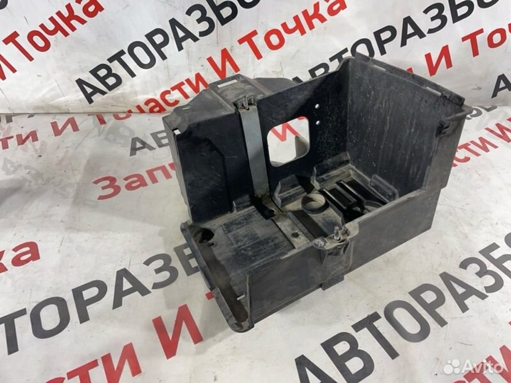 Короб аккумулятора Ford C-Max C214 2.0L MI4 2006