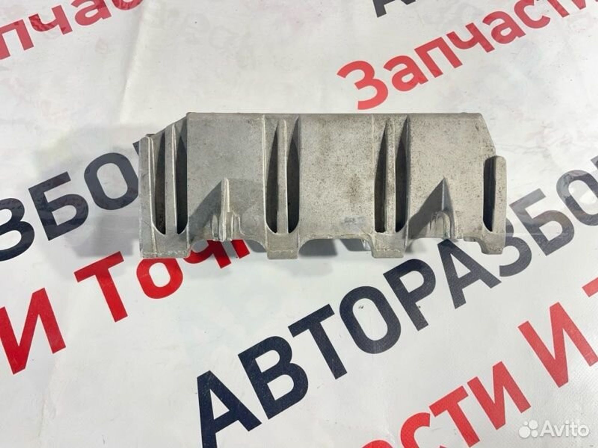Кронштейн Лада Ларгус K4M490 2012