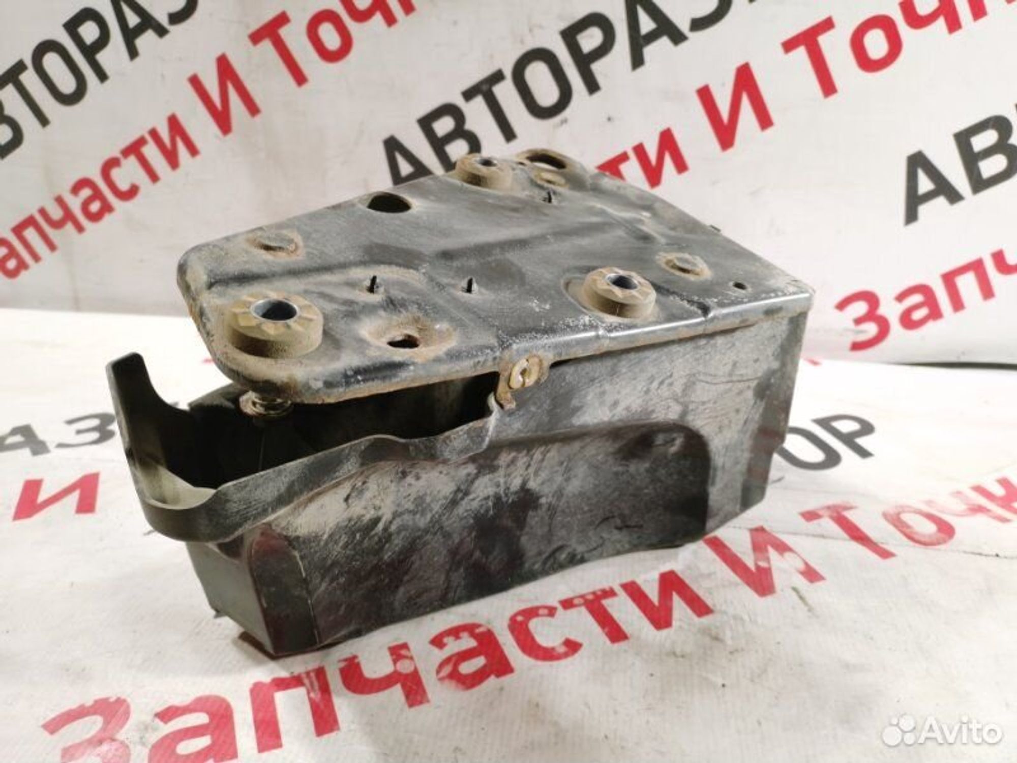 https://gcs.partsauto.market/rn-stockpro.appspot.com/thmbs/afb38d96ab8c9795ecac00e406b21163/ba7dcbf5a636b77403c01fc9f02beeb9/970ac2a0e2680e4ca5a268e6153f4b6e.jpg