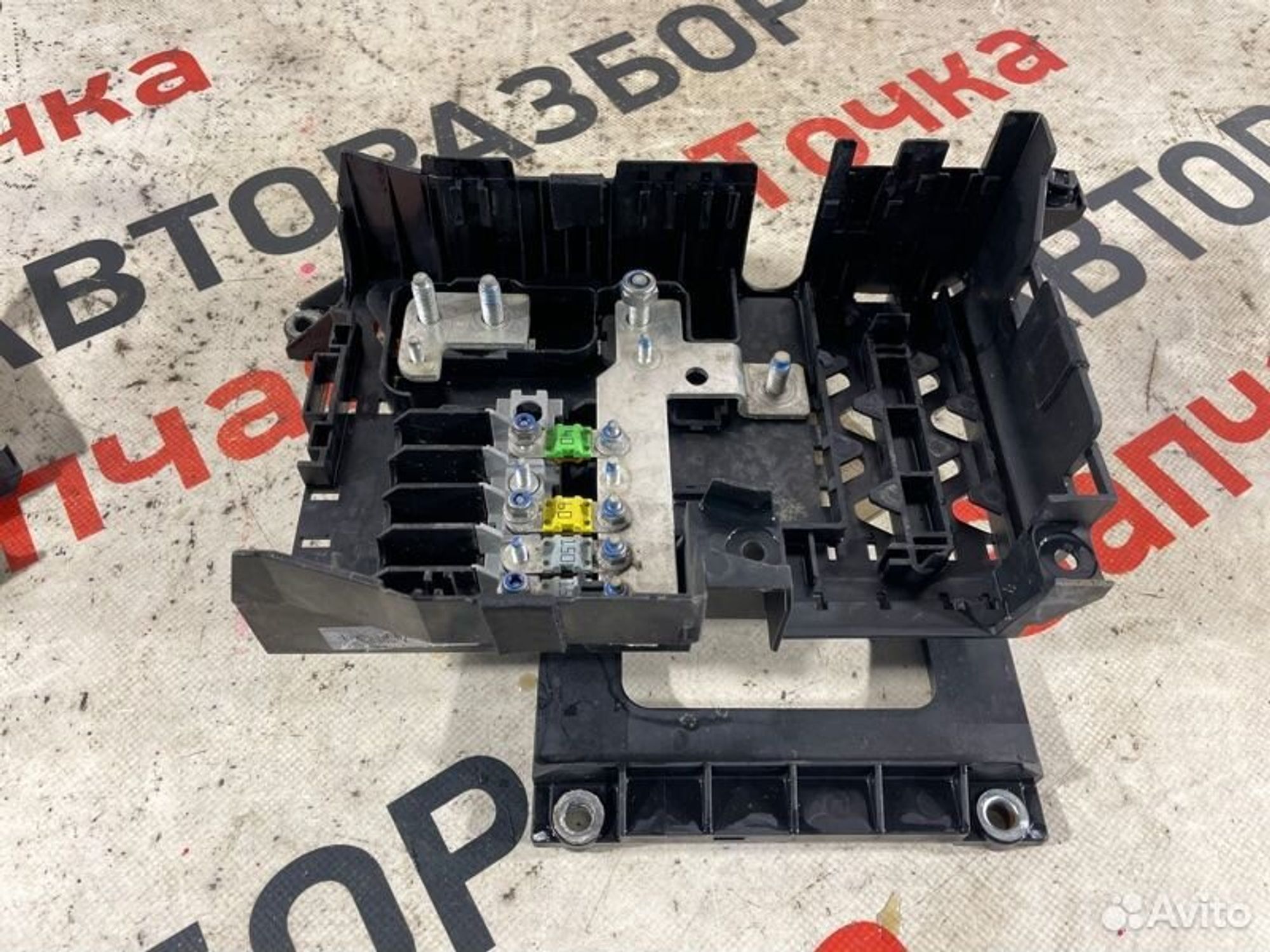 https://gcs.partsauto.market/rn-stockpro.appspot.com/thmbs/afb38d96ab8c9795ecac00e406b21163/c9cff2569690b054d9e58c54b5608150/e956d4e684b297f483574949040b9dc5.jpg