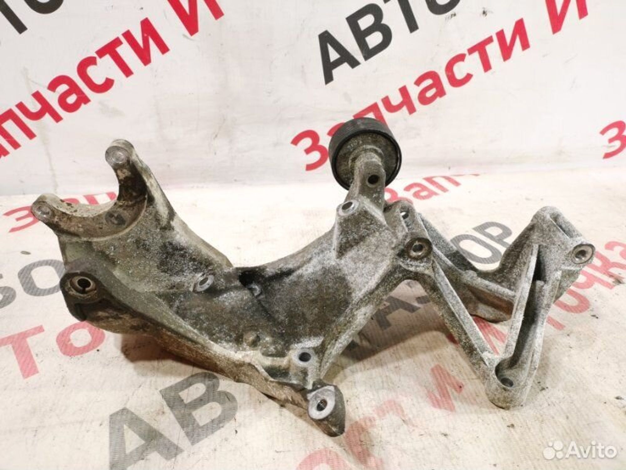 https://gcs.partsauto.market/rn-stockpro.appspot.com/thmbs/afb38d96ab8c9795ecac00e406b21163/ce43721b2b410682d7b6489b19f78d4e/4c946b557dbc171be5740a914a11e08d.jpg