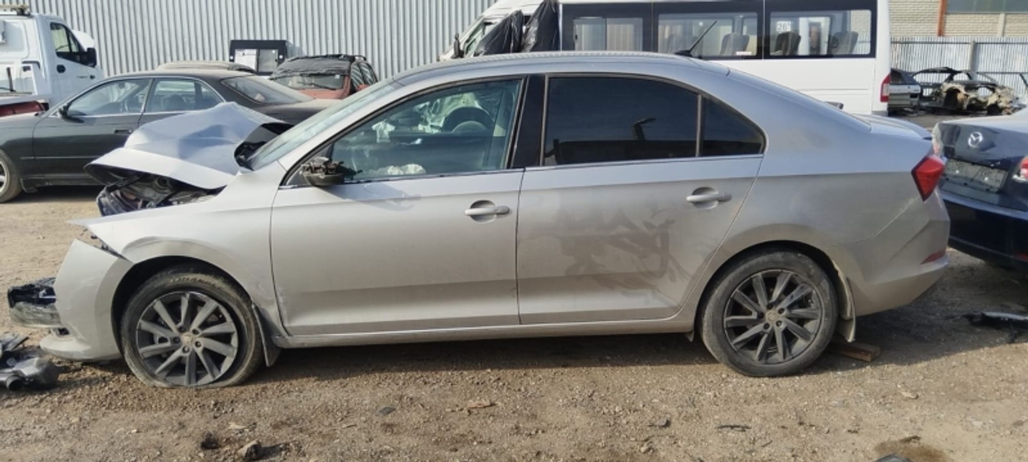https://gcs.partsauto.market/rn-stockpro.appspot.com/thmbs/afb38d96ab8c9795ecac00e406b21163/d125863d04de9d1d6bfba0af396a98fd/40ddd97b47499b3d03e868e4b2c93884.jpg