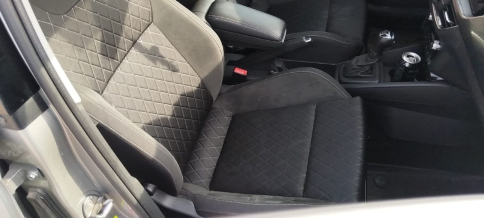 https://gcs.partsauto.market/rn-stockpro.appspot.com/thmbs/afb38d96ab8c9795ecac00e406b21163/d125863d04de9d1d6bfba0af396a98fd/c40d9df9f536ec90791cb84650a02422.jpg