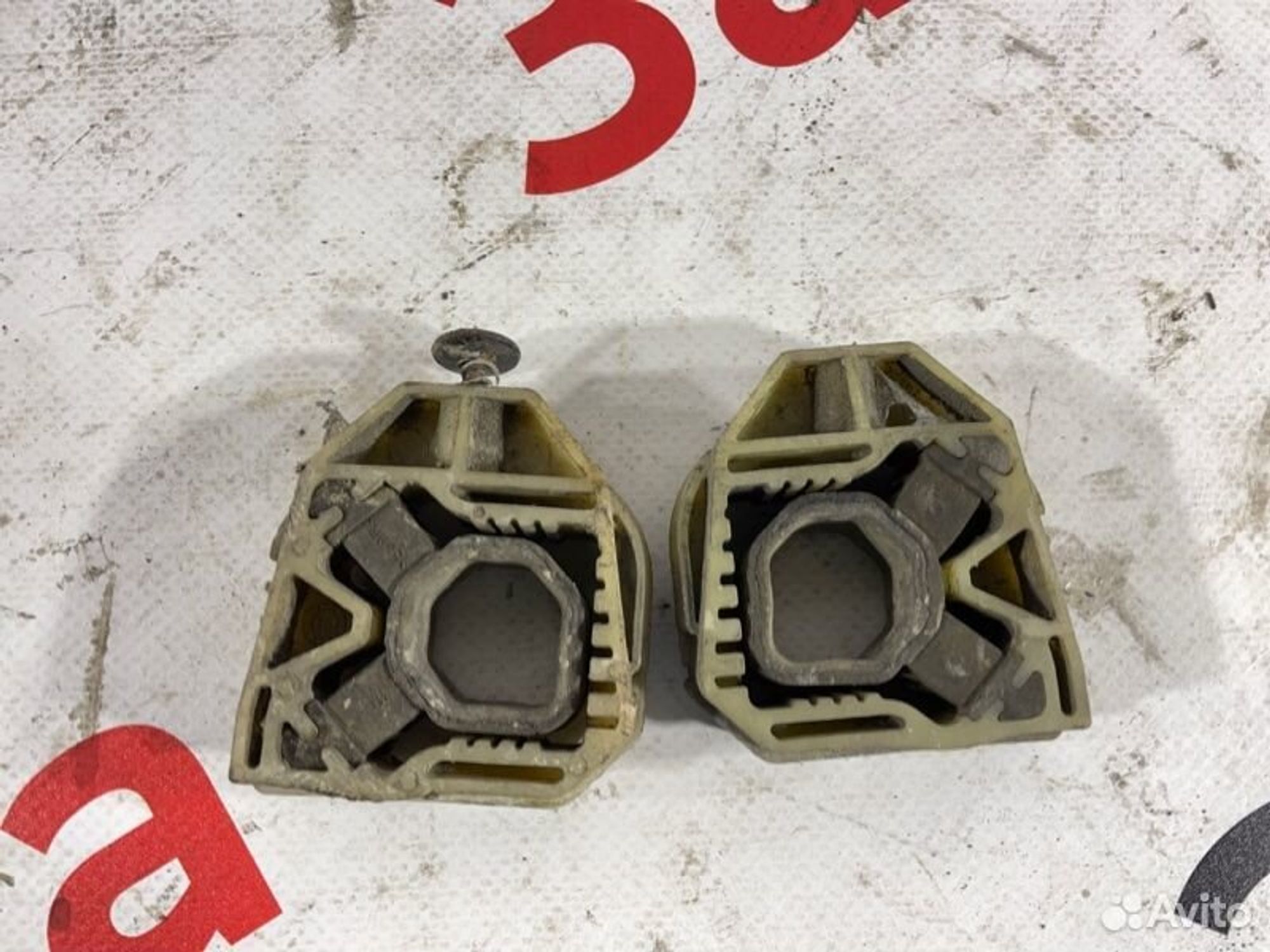 https://gcs.partsauto.market/rn-stockpro.appspot.com/thmbs/afb38d96ab8c9795ecac00e406b21163/e2f9258504bdf89baeb937adaa87dab9/11f03b96d17d63dc12a38c73013e6362.jpg