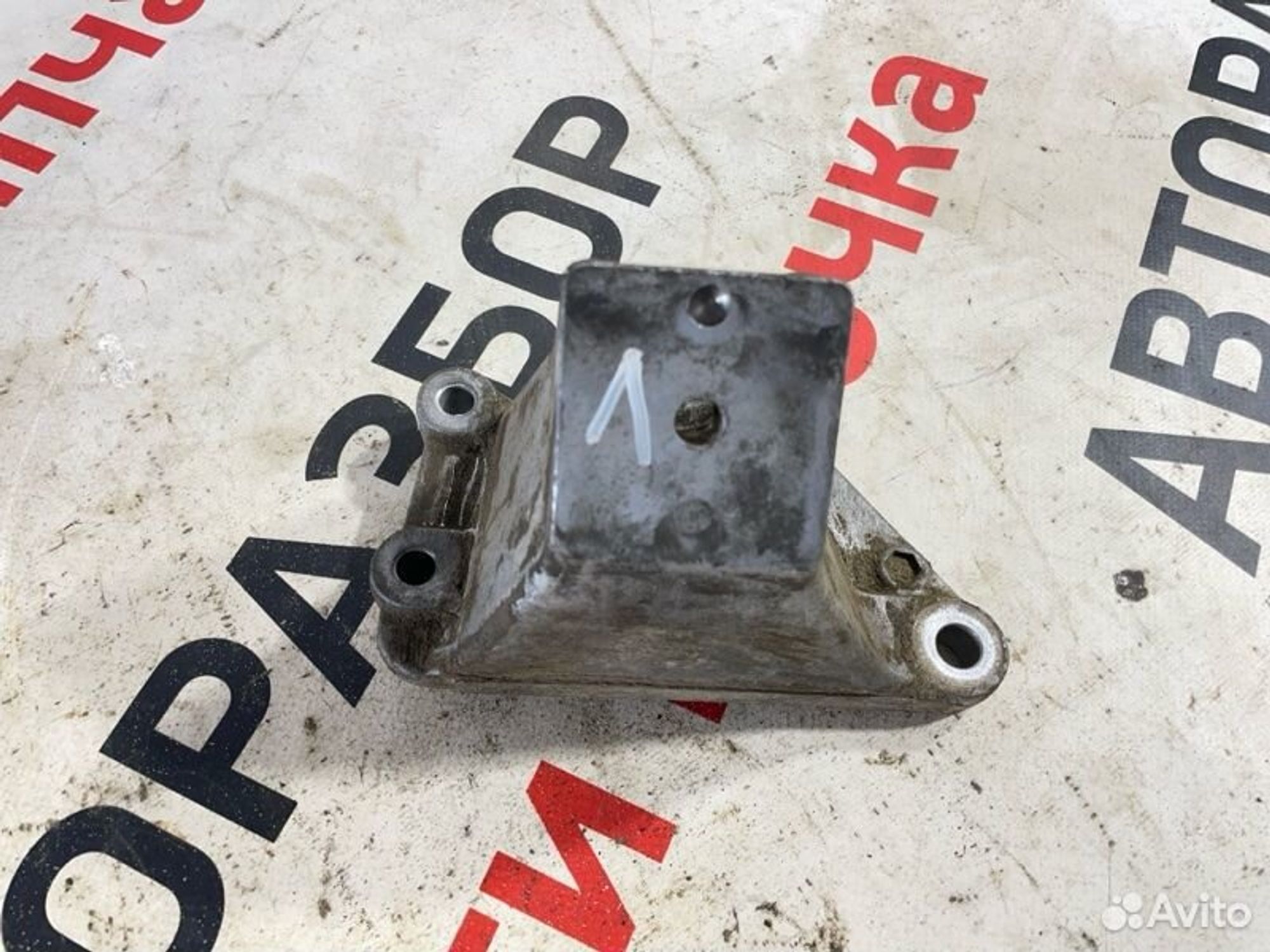 https://gcs.partsauto.market/rn-stockpro.appspot.com/thmbs/afb38d96ab8c9795ecac00e406b21163/e8ad5d5a4f42f12cd422418dea542328/1928067e71c10556f0b61b60256b5092.jpg