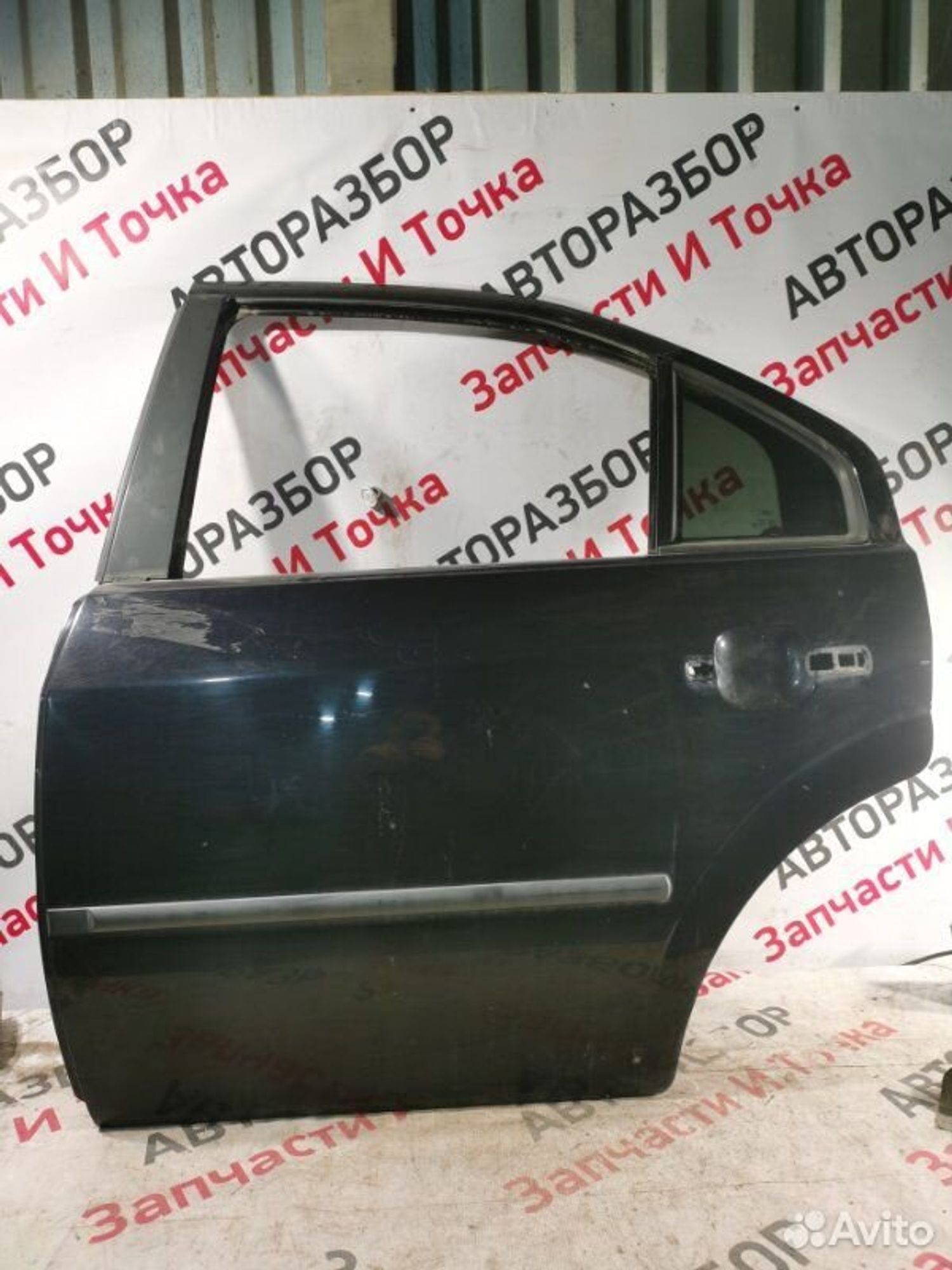 Дверь боковая задняя левая Ford Mondeo седан 1.8L
