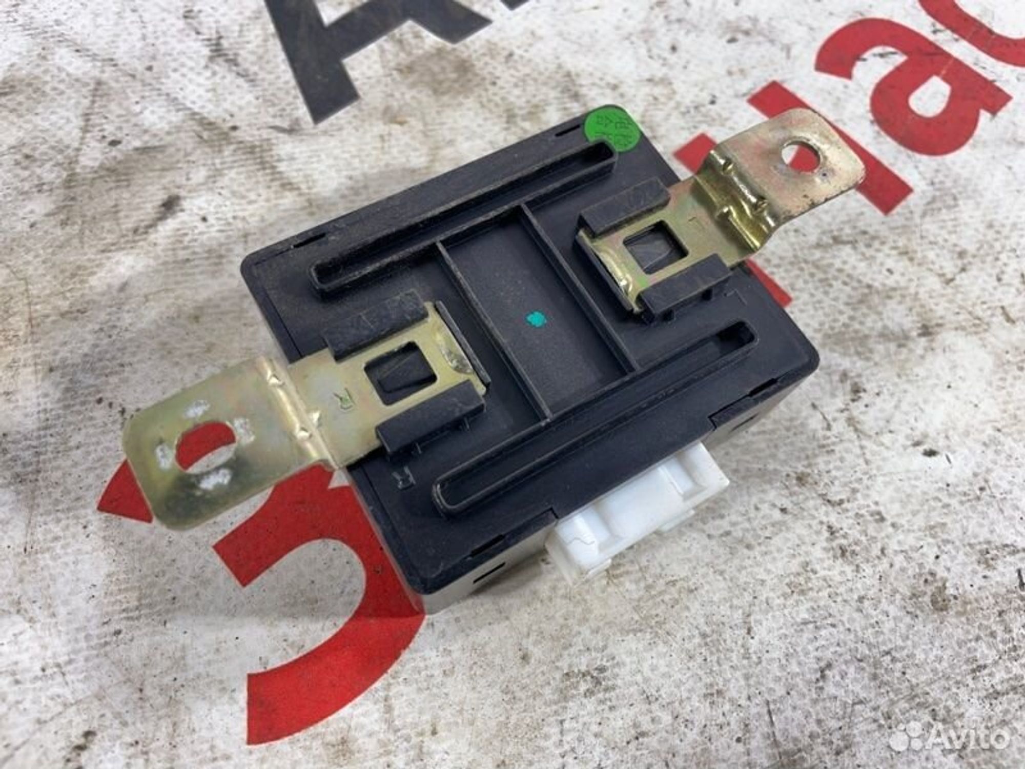 https://gcs.partsauto.market/rn-stockpro.appspot.com/thmbs/afb38d96ab8c9795ecac00e406b21163/eaa99d85e307398cee96abc381c45935/395a78398397cd8b9378a915483206a0.jpg