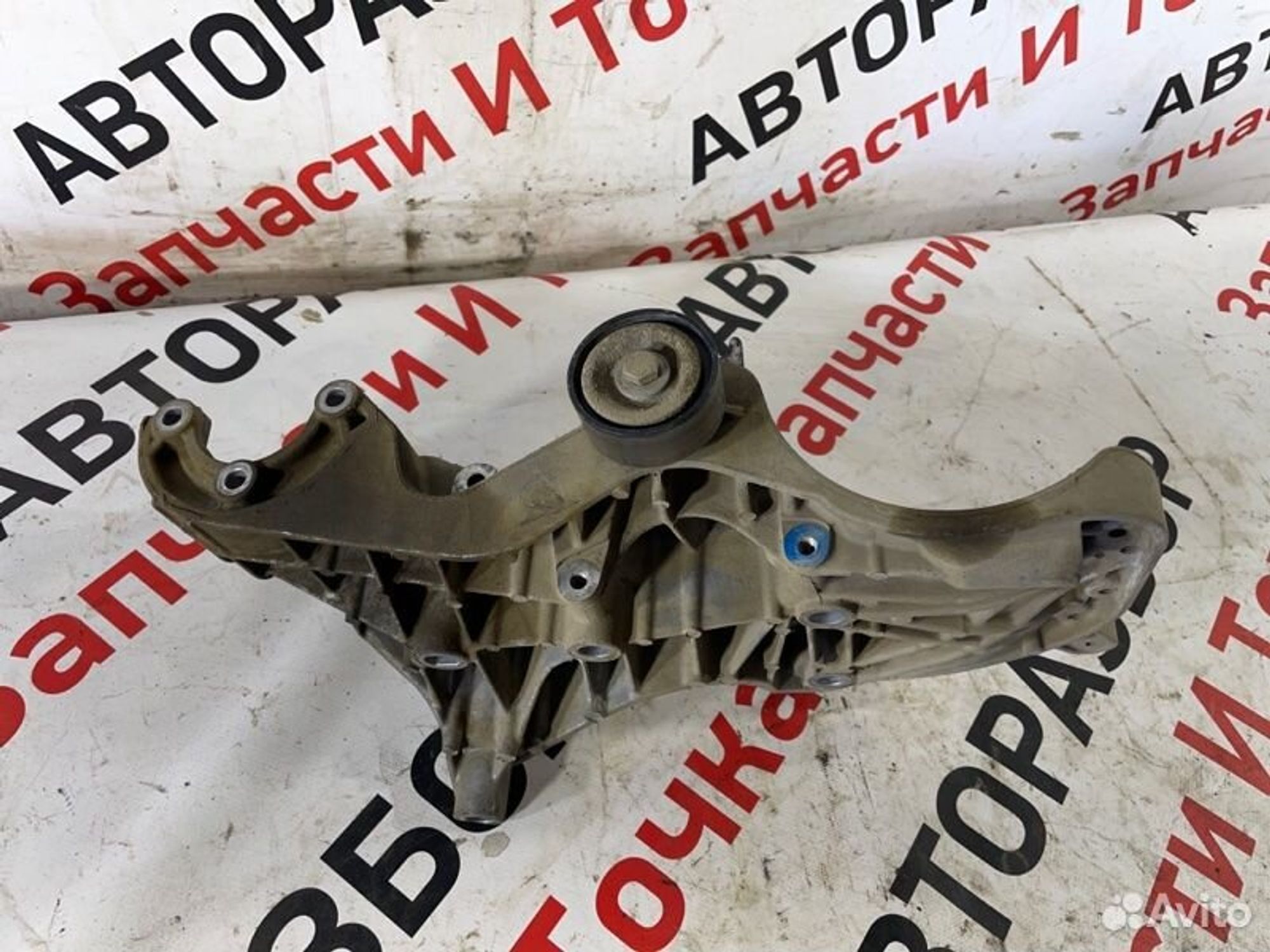 https://gcs.partsauto.market/rn-stockpro.appspot.com/thmbs/afb38d96ab8c9795ecac00e406b21163/ebc914b90f57fb71f0e43915841fbc44/5aca180f1fb22cc4e22487e730ddd74e.jpg