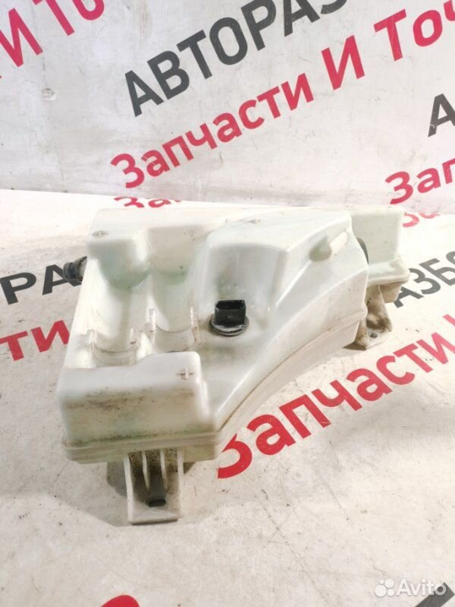 https://gcs.partsauto.market/rn-stockpro.appspot.com/thmbs/afb38d96ab8c9795ecac00e406b21163/ec6724a2a074bfa4337fc71acc7ca252/755747db91eca65e2770f8f6b0db70fd.jpg