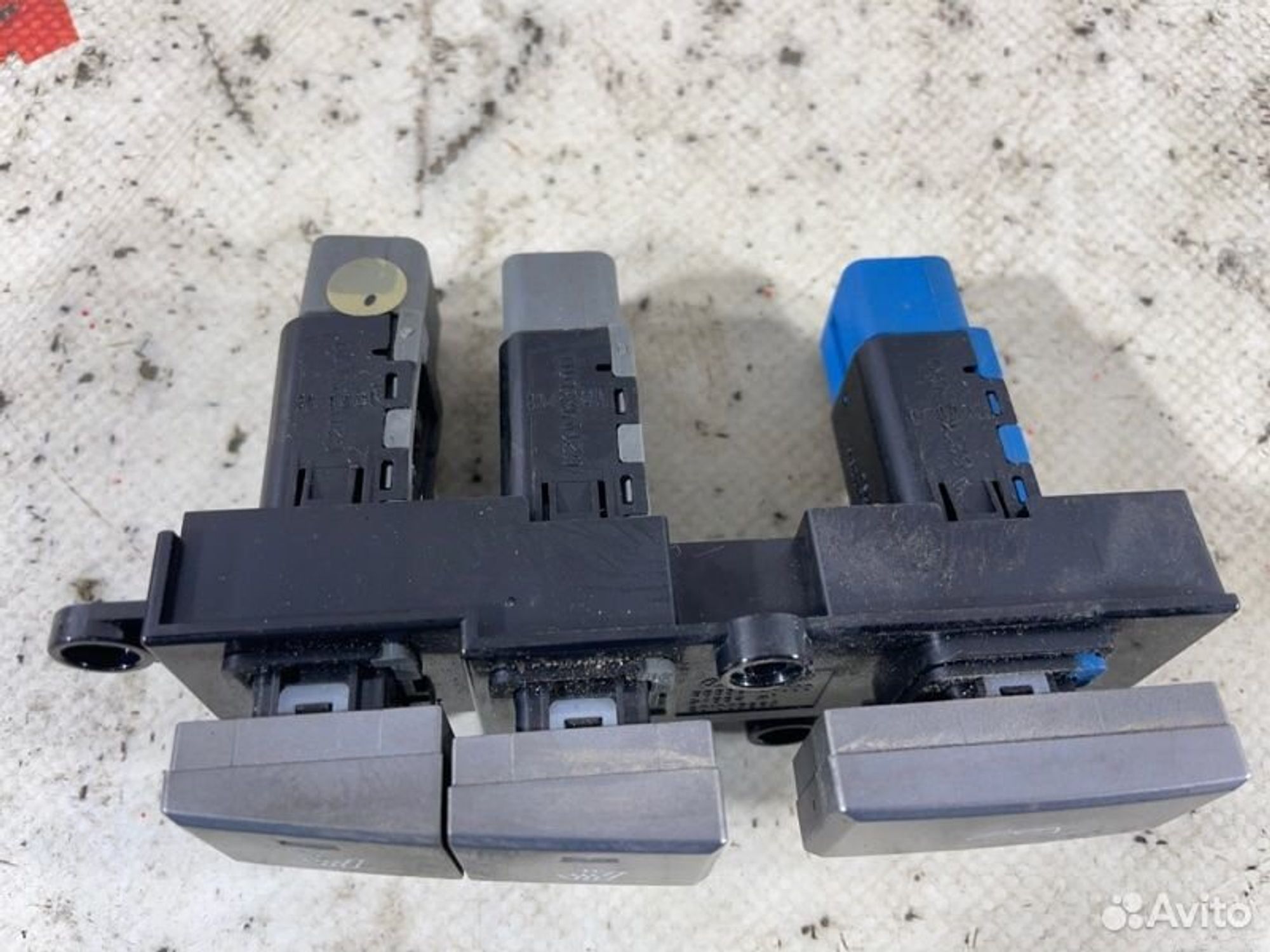 https://gcs.partsauto.market/rn-stockpro.appspot.com/thmbs/afb38d96ab8c9795ecac00e406b21163/f72ea31524fda04fb755afbe68baa9d8/a624c13e980e4e8b30592e96602a0a7d.jpg