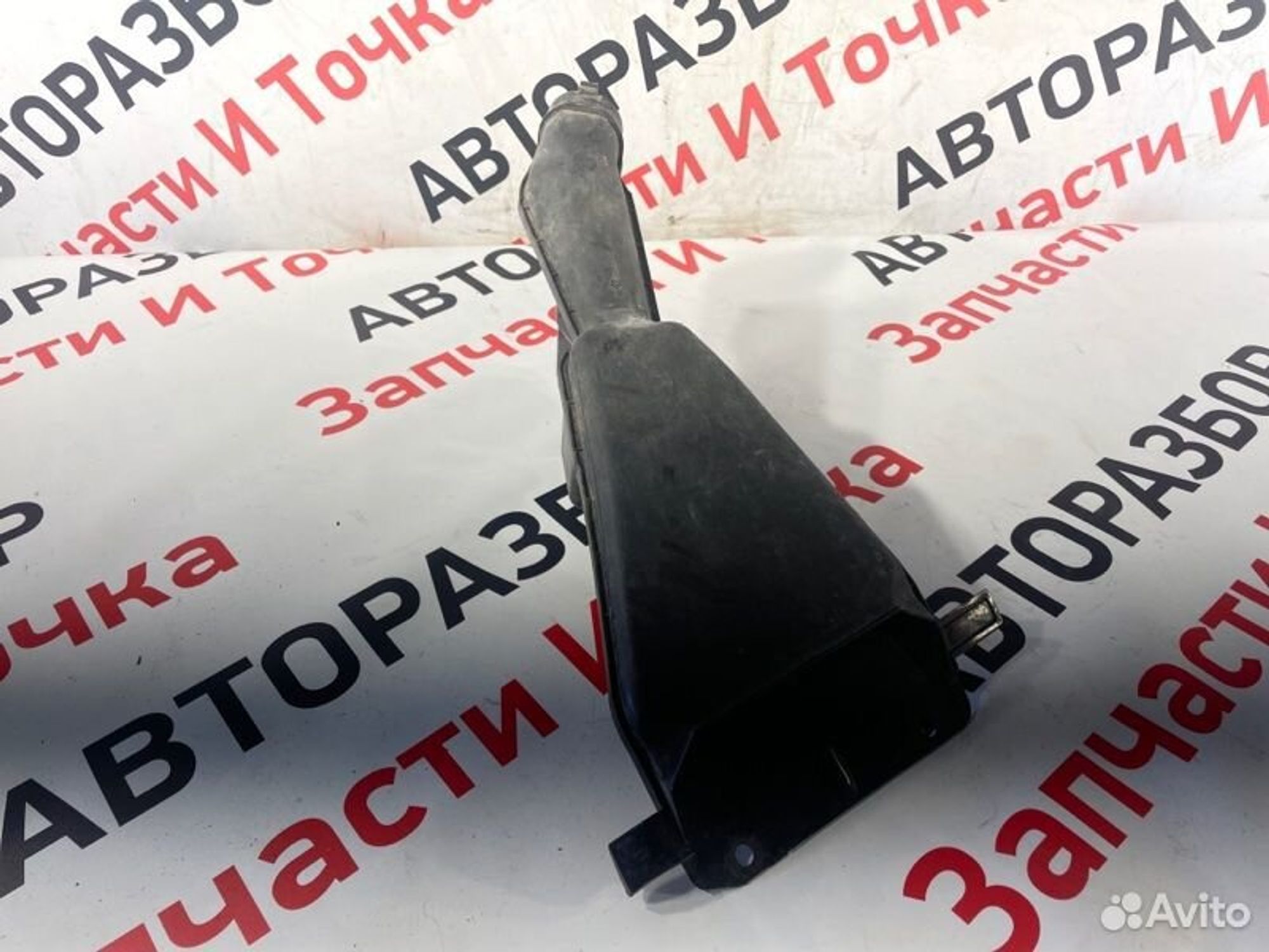Воздухозаборник Mitsubishi Lancer седан 2.0 CY4A