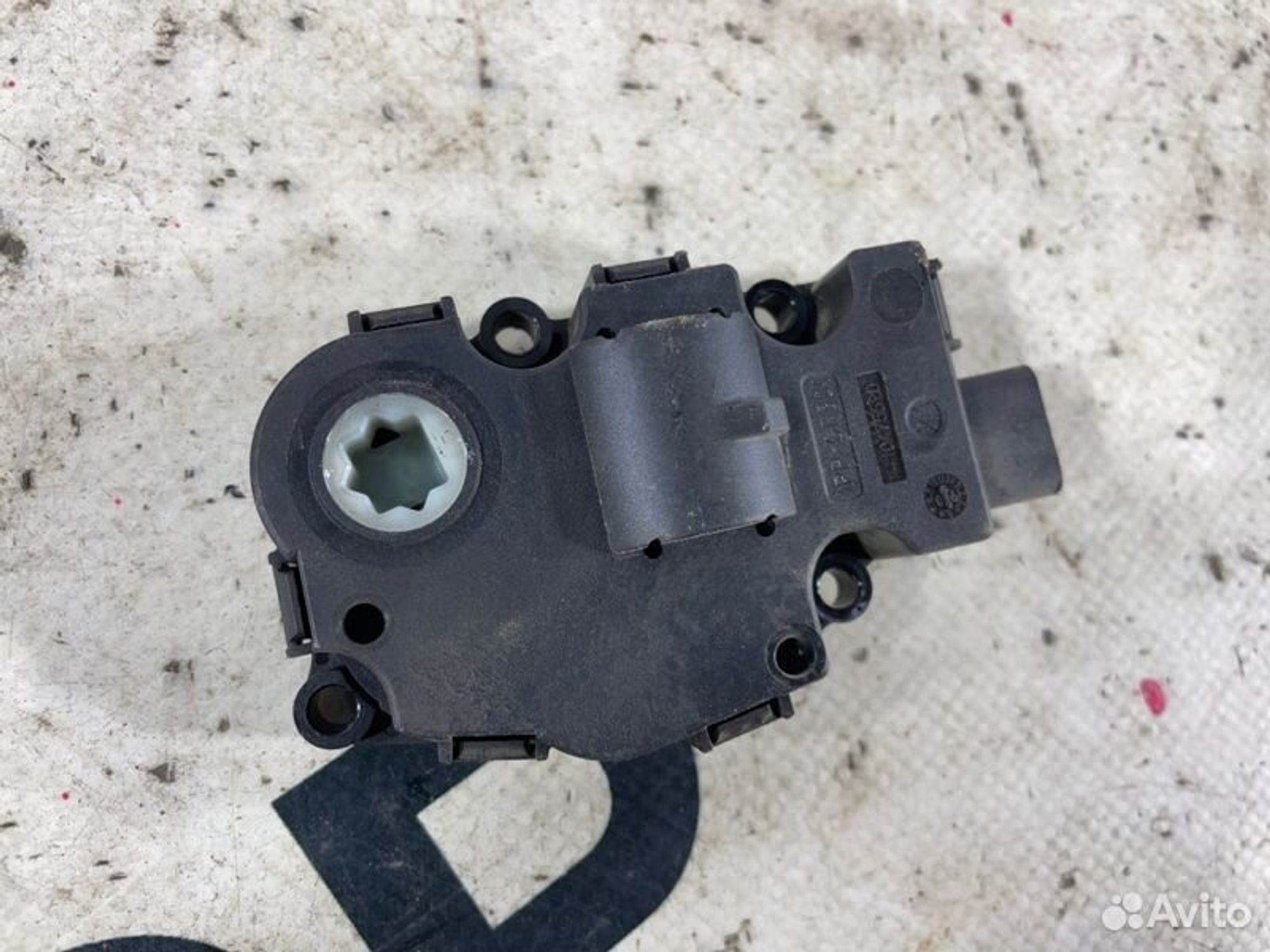 https://gcs.partsauto.market/rn-stockpro.appspot.com/thmbs/afb38d96ab8c9795ecac00e406b21163/f9f707830a7f119a654d803ef2e8100f/b702950a3920d189f438c4e1b793d283.jpg