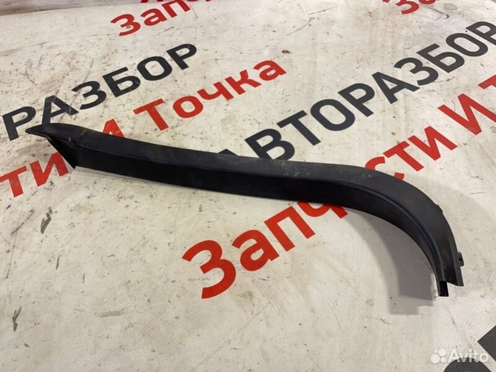 Рамка стекла двери задняя правая Ford Focus
