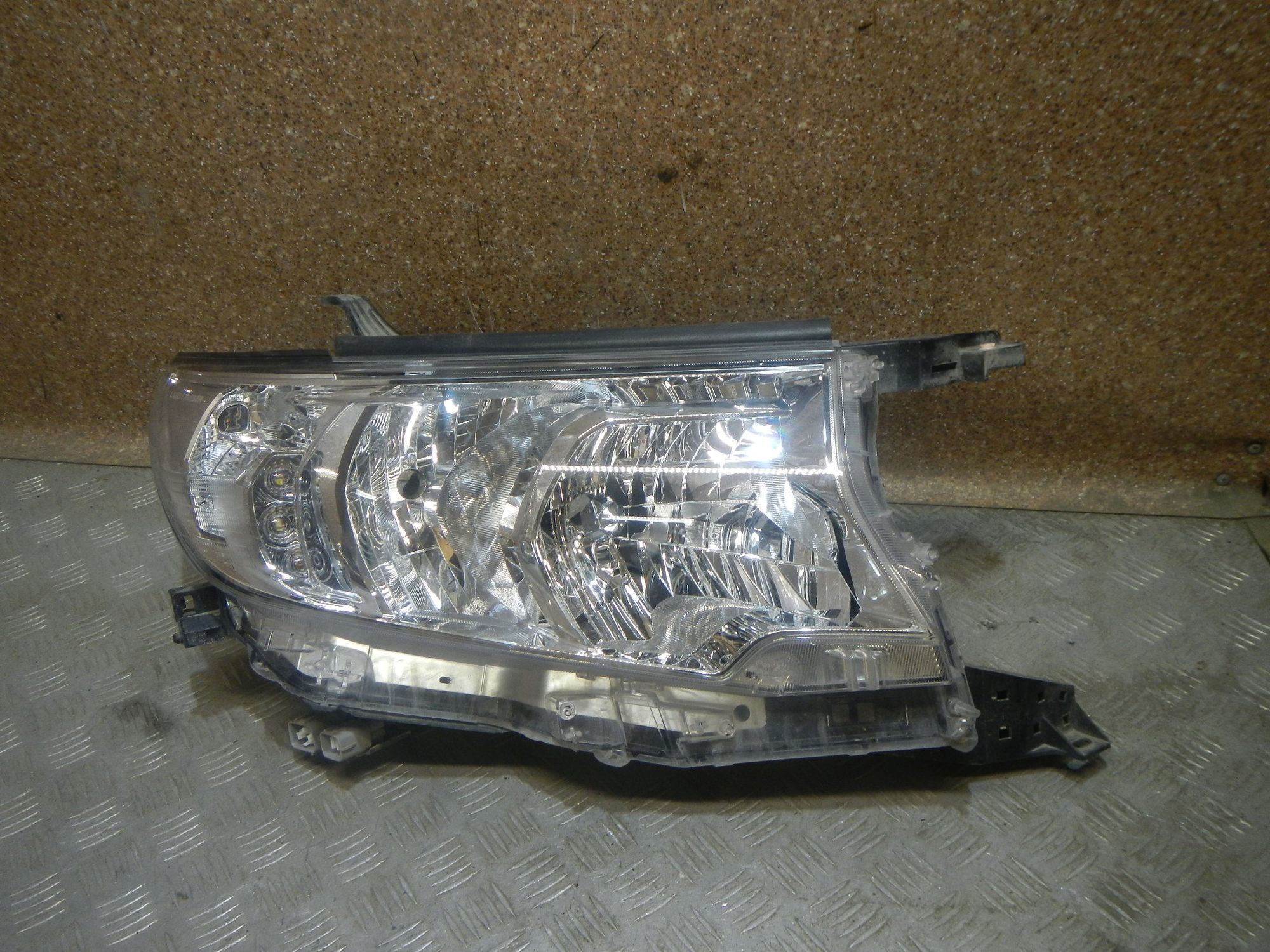https://gcs.partsauto.market/rn-stockpro.appspot.com/thmbs/b135e93f2d106a11df5e4386431c5e55/1bca1b1b78137b67dbdf4834cb9ced01/c605bb7d51f55861363f37b2c5998a2c.jpg