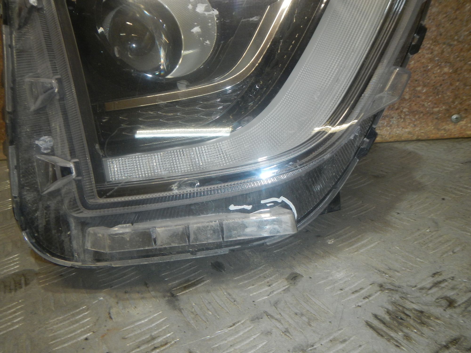https://gcs.partsauto.market/rn-stockpro.appspot.com/thmbs/b135e93f2d106a11df5e4386431c5e55/379a71996d636a13850ec89d16b28a8a/b30a7687a1822dee56f73aeabe39e511.jpg
