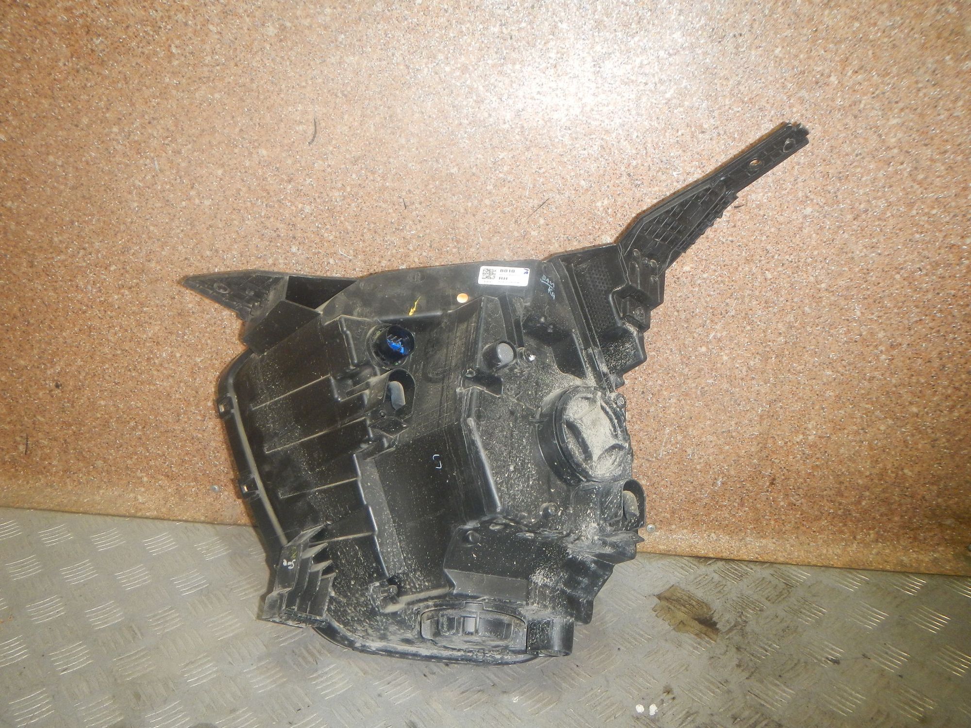 https://gcs.partsauto.market/rn-stockpro.appspot.com/thmbs/b135e93f2d106a11df5e4386431c5e55/379a71996d636a13850ec89d16b28a8a/b8f8d42c5496f18152ff447d5dd03796.jpg