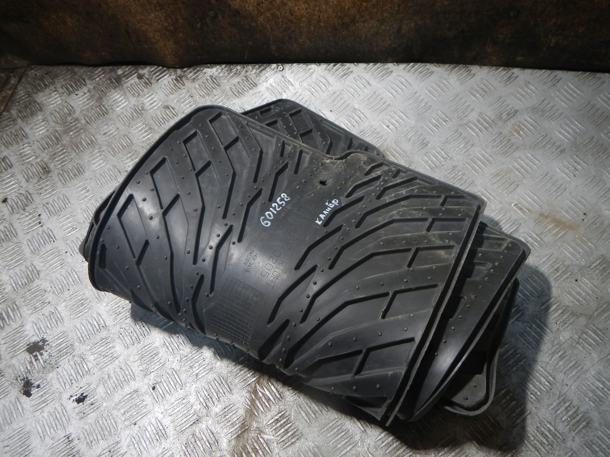 https://gcs.partsauto.market/rn-stockpro.appspot.com/thmbs/b135e93f2d106a11df5e4386431c5e55/38bfa08382a59ba396dca688f718dc27/1b8d4233ae49f84235cf699dcea33f78.jpg