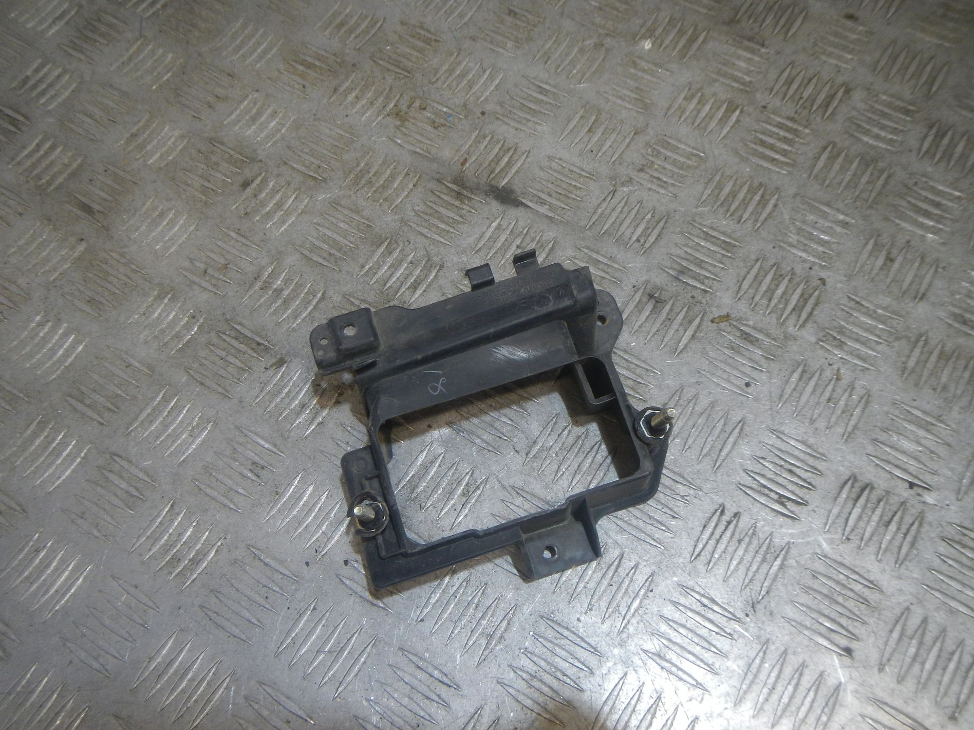 https://gcs.partsauto.market/rn-stockpro.appspot.com/thmbs/b135e93f2d106a11df5e4386431c5e55/3bc601278616459dc1a4ef25f9b48c7c/c76656c63b4d057360a1cf553850a021.jpg