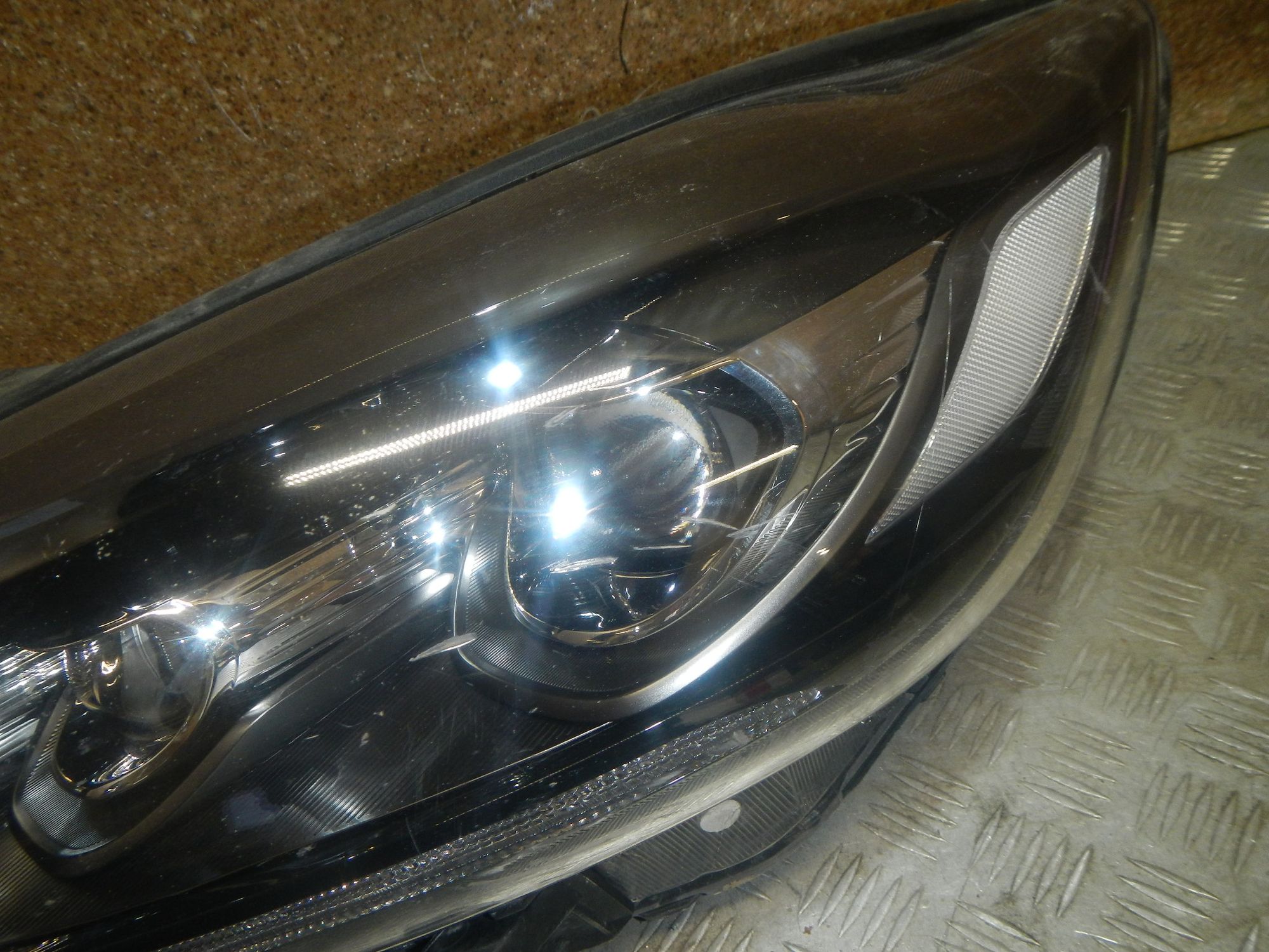 https://gcs.partsauto.market/rn-stockpro.appspot.com/thmbs/b135e93f2d106a11df5e4386431c5e55/606d38c33ca9d8f9efefdab00d9cfba8/13a12f25231b54665c760c69e6dfffd8.jpg