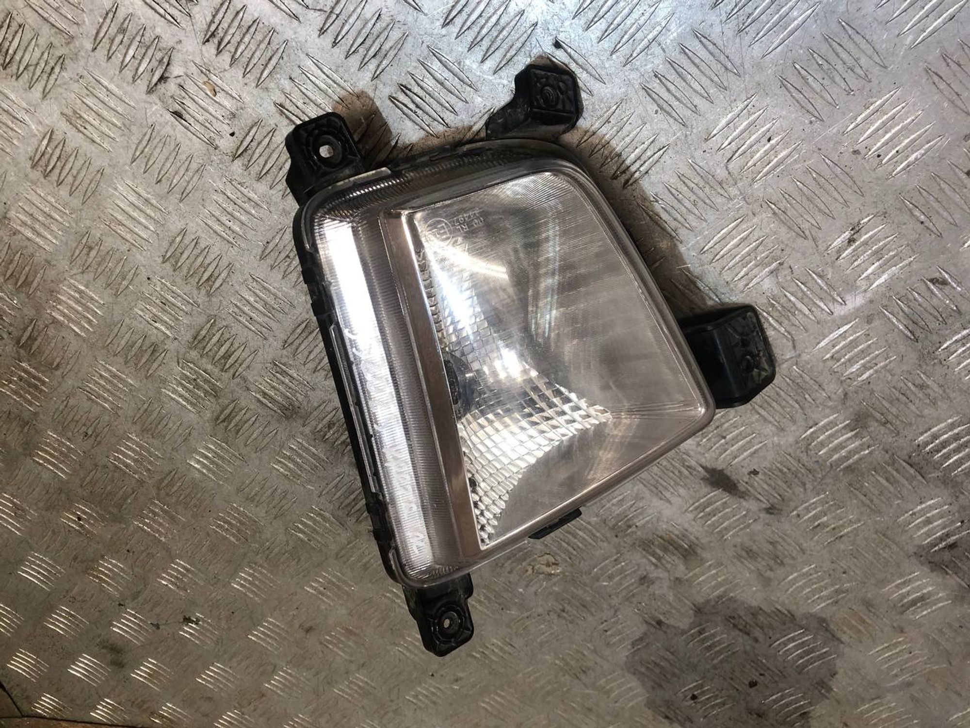 https://gcs.partsauto.market/rn-stockpro.appspot.com/thmbs/b135e93f2d106a11df5e4386431c5e55/752482d9dd323987cc80451bff9be3a5/0a953cfb7dbbbb2da5f1b2b47f7905d0.jpg