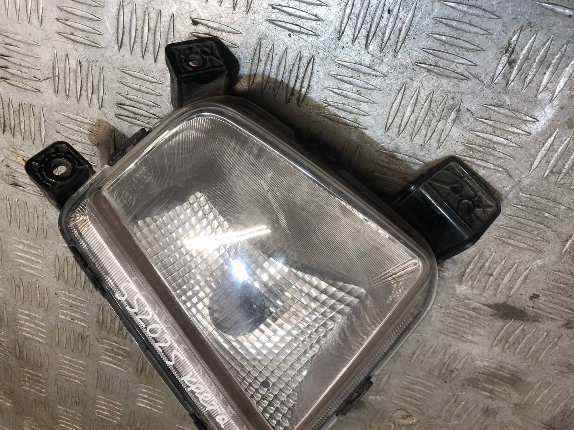 https://gcs.partsauto.market/rn-stockpro.appspot.com/thmbs/b135e93f2d106a11df5e4386431c5e55/752482d9dd323987cc80451bff9be3a5/777d5f716509e696725010b9091fdfd5.jpg