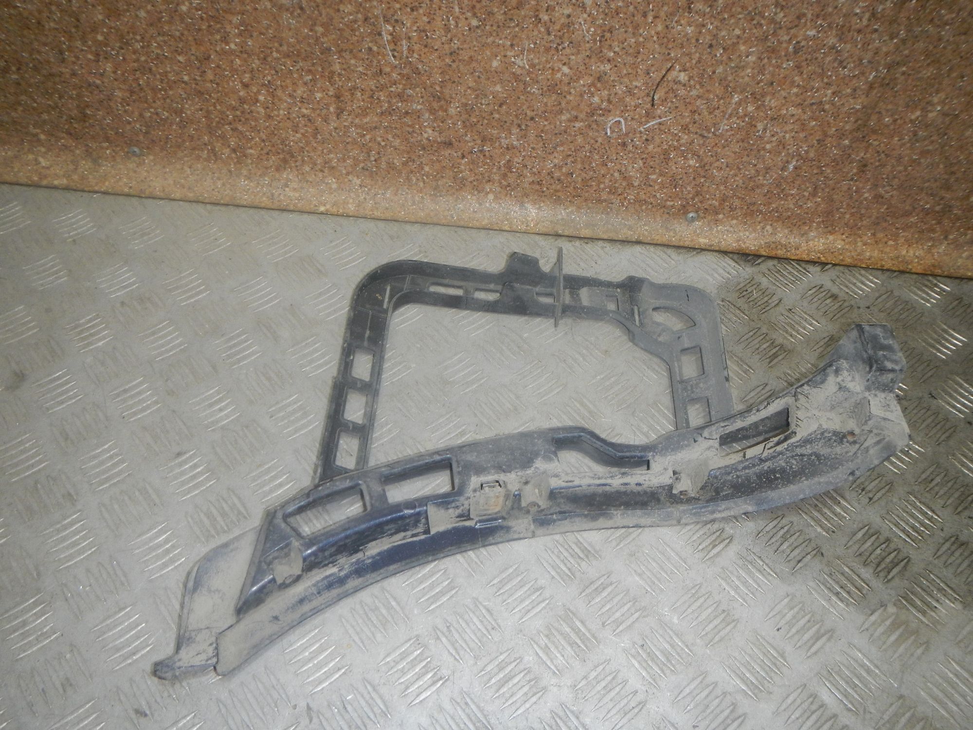 https://gcs.partsauto.market/rn-stockpro.appspot.com/thmbs/b135e93f2d106a11df5e4386431c5e55/79961bca7dc366848570ed3e5e14bb9d/56254e45a7256a157c839f20506ea309.jpg
