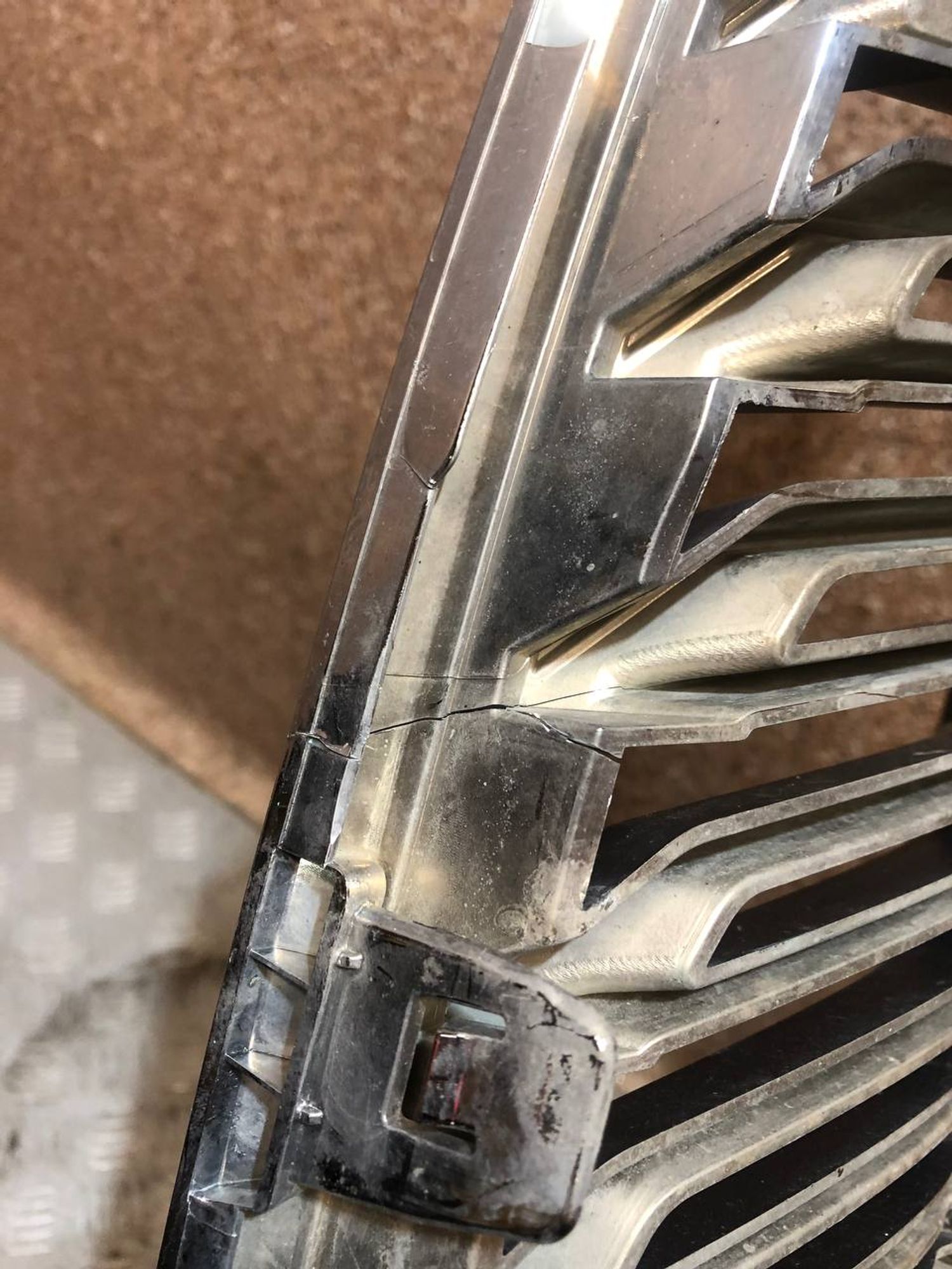 https://gcs.partsauto.market/rn-stockpro.appspot.com/thmbs/b135e93f2d106a11df5e4386431c5e55/c1d4fa067044a2a2d14740a4154a95c1/6fa94996806e36af0ed9169f6ecde44b.jpg