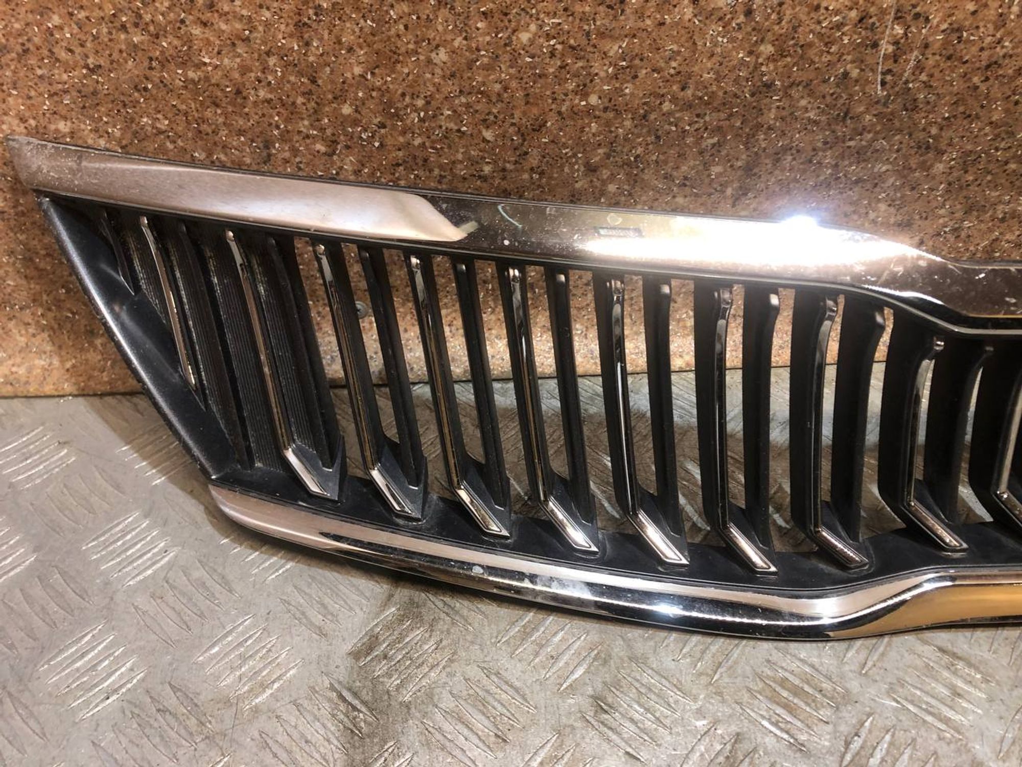 https://gcs.partsauto.market/rn-stockpro.appspot.com/thmbs/b135e93f2d106a11df5e4386431c5e55/c1d4fa067044a2a2d14740a4154a95c1/78b22d1fabb5349c7d47ecc42c47ca18.jpg
