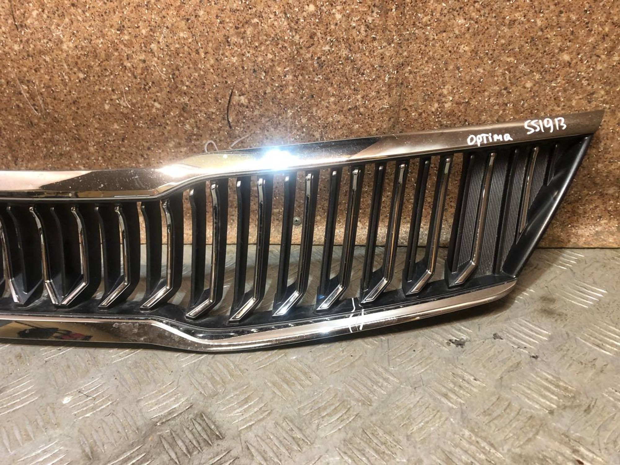 https://gcs.partsauto.market/rn-stockpro.appspot.com/thmbs/b135e93f2d106a11df5e4386431c5e55/c1d4fa067044a2a2d14740a4154a95c1/e6feb5fbe1e9bc842099603dad7aafad.jpg