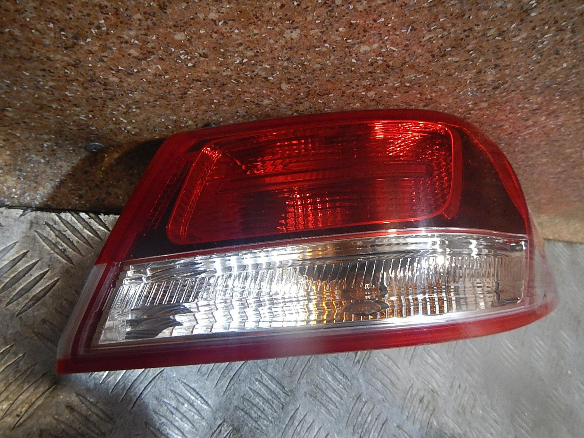 https://gcs.partsauto.market/rn-stockpro.appspot.com/thmbs/b135e93f2d106a11df5e4386431c5e55/c87a1f408fe38e4c3976457dd43bdefc/67d5d68e68c4cc84c821777af3eb8d9e.jpg
