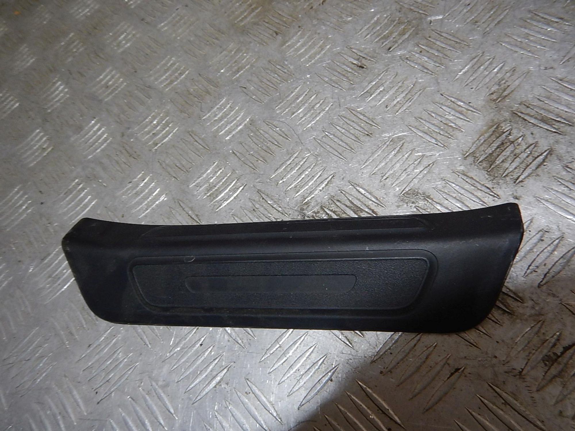 https://gcs.partsauto.market/rn-stockpro.appspot.com/thmbs/b135e93f2d106a11df5e4386431c5e55/ea43d208a7de8e92fde06201ad453bff/df210a70ce5868c049aa905f026a20e6.jpg
