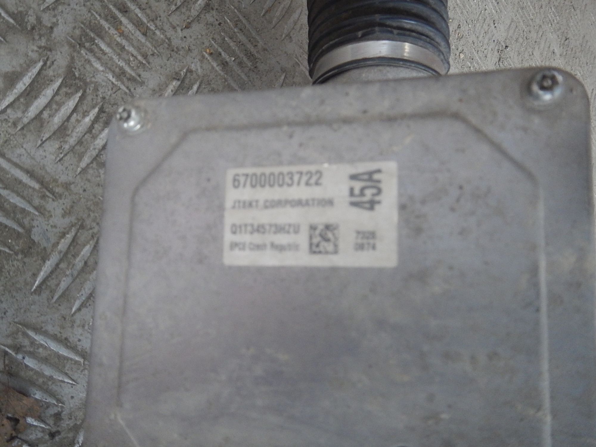 https://gcs.partsauto.market/rn-stockpro.appspot.com/thmbs/b135e93f2d106a11df5e4386431c5e55/f2baf80937e02f91579bd120572dd86f/74772fdb4467425e5af7c418ea30622f.jpg