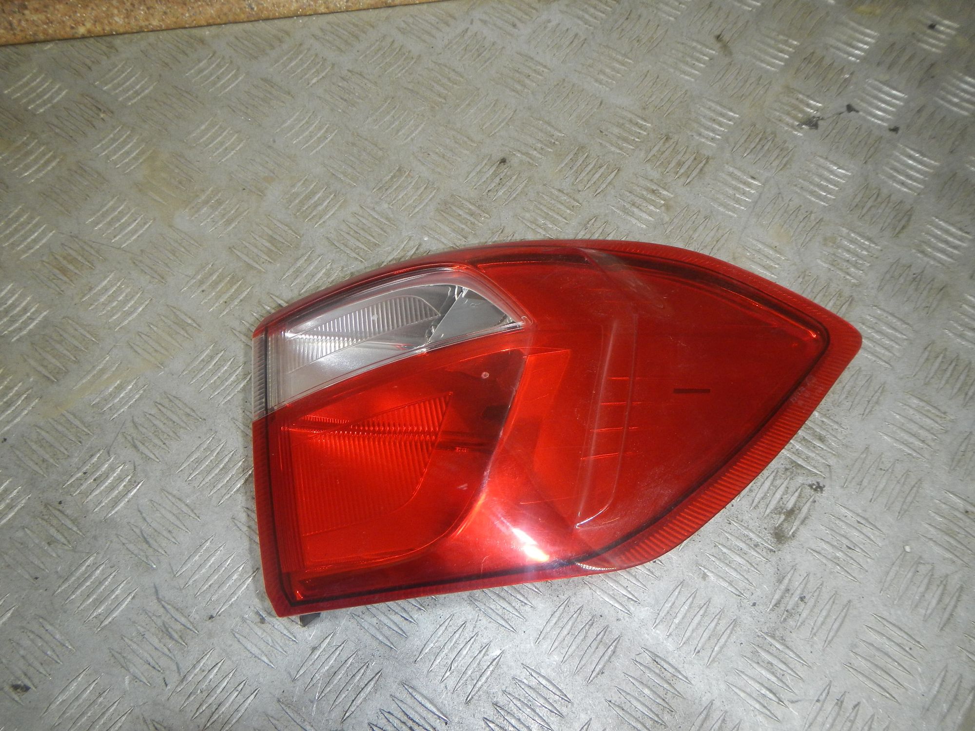 https://gcs.partsauto.market/rn-stockpro.appspot.com/thmbs/b135e93f2d106a11df5e4386431c5e55/fa4e63d10647693558fd0d1538ba9761/eb76a03f3fd54acc691a36e0f0a4ba94.jpg