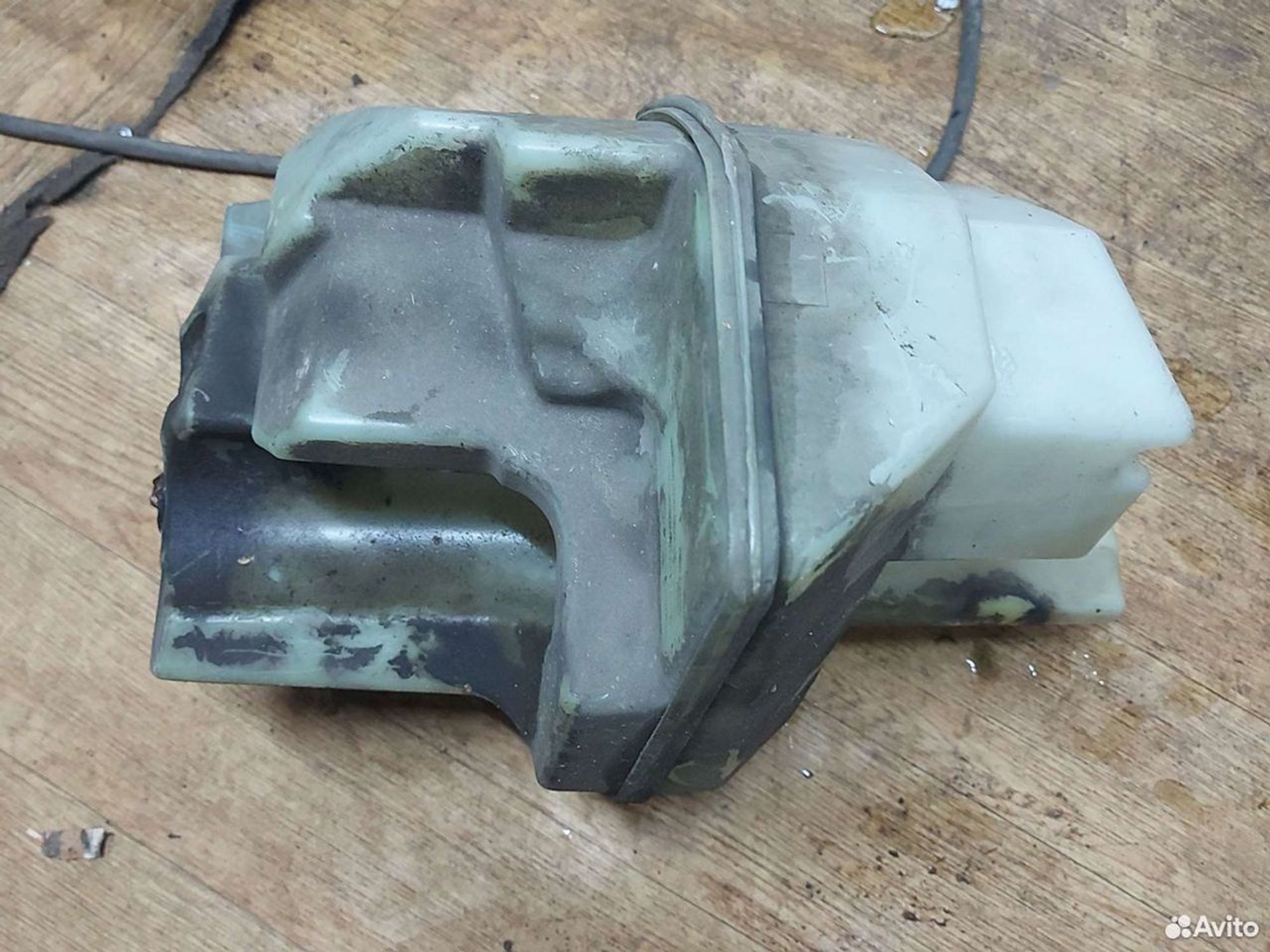 Бачек омывателя Volvo Xc90 2002-2014 8659490