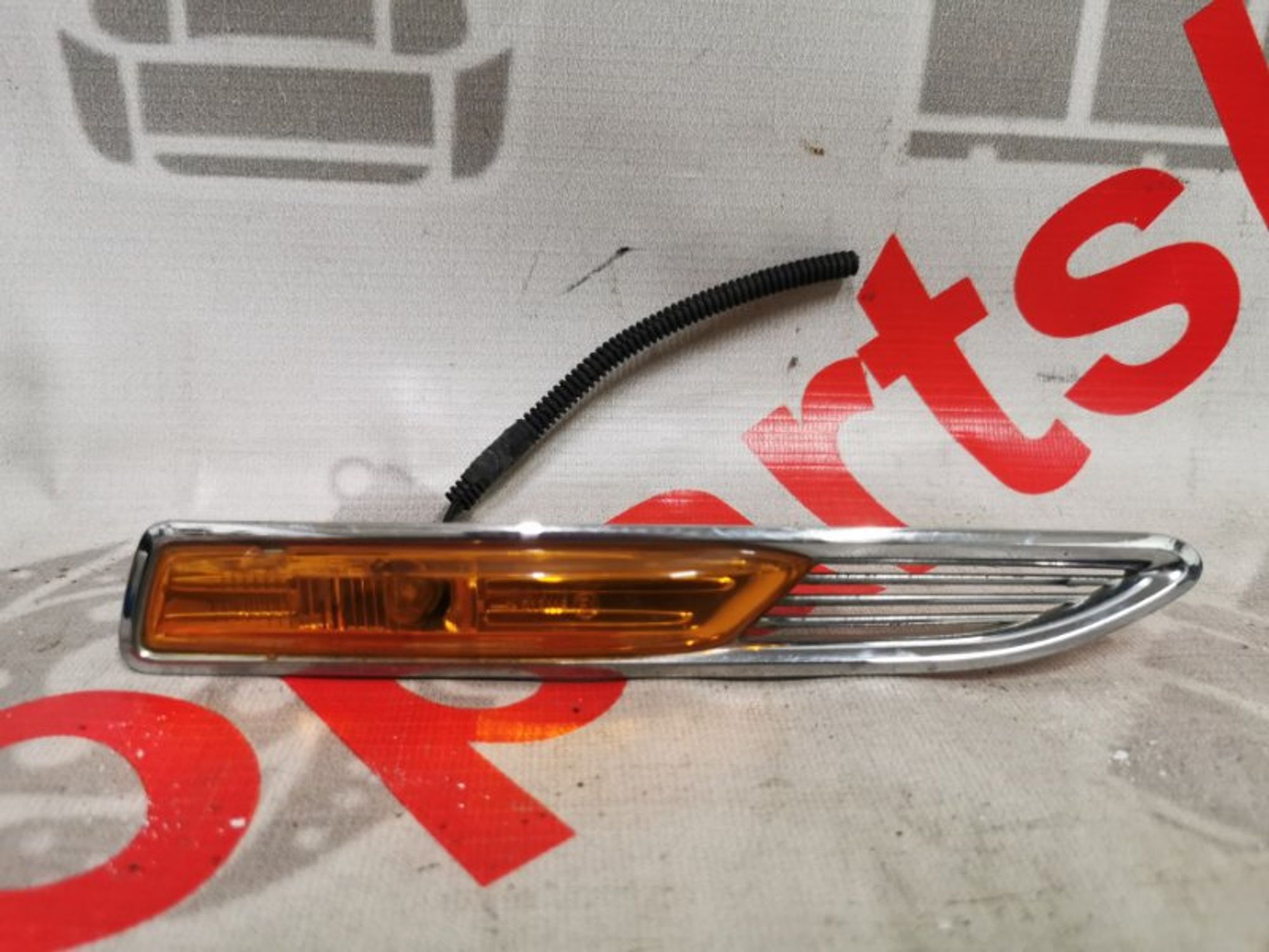 Поворотник в крыле Ford Mondeo 4 1571281, передний правый
